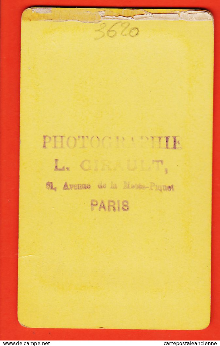 10092 / ⭐ ◉ (•◡•) Photo CDV 1890s PARIS XV ◉ Fillette Assise Sur Prie-Dieu ◉ GIRAULT Photographe 51 Avenue MOTTE-PIQUET - Anonymous Persons