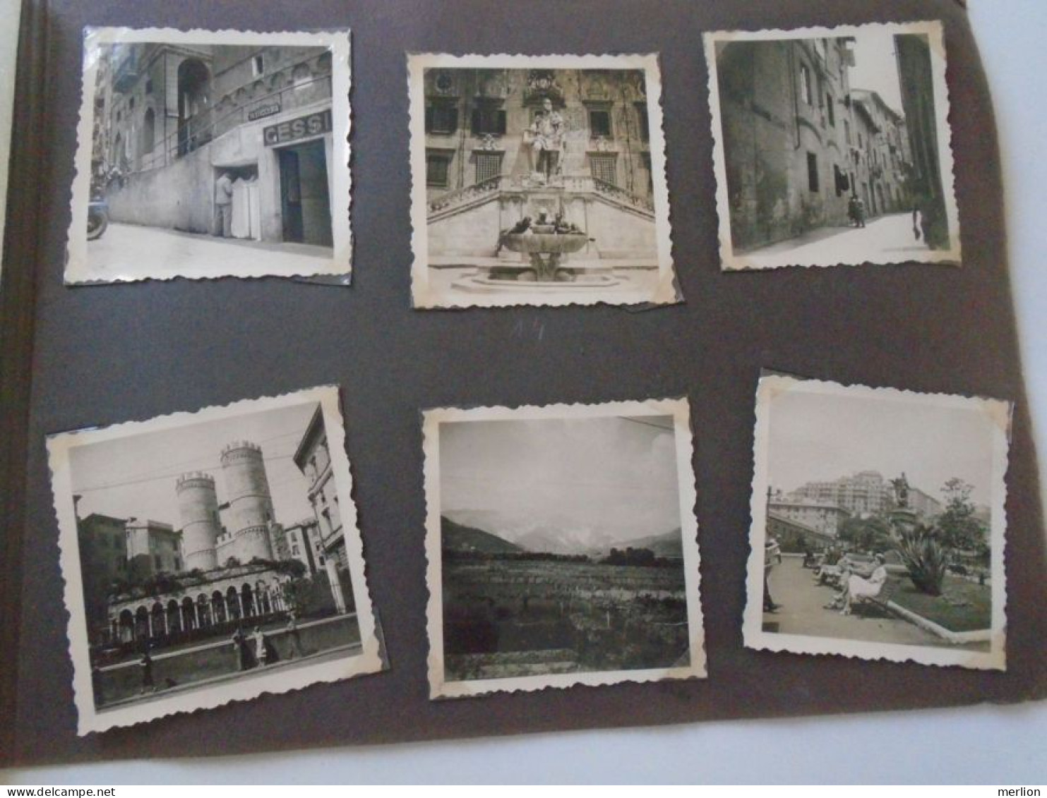 D202121   Old Photos  ITALIA 1930's Pasticceria Cessi - Liguria? Veneto? To Identify  - Outside Pissoir -Pissing Man - Europe