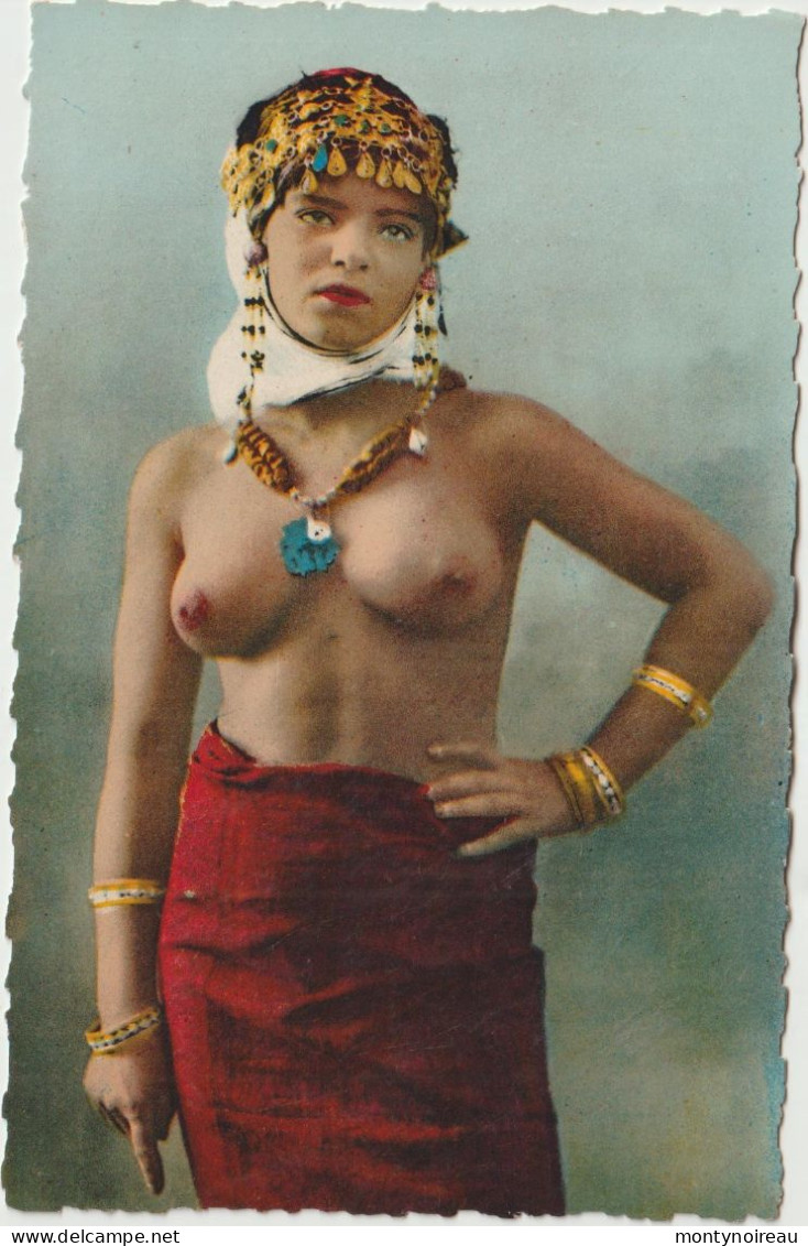 Algérie   :  Femme Sein  Nue , Masseuse De  Bain Maure  , 1952 - Autres & Non Classés