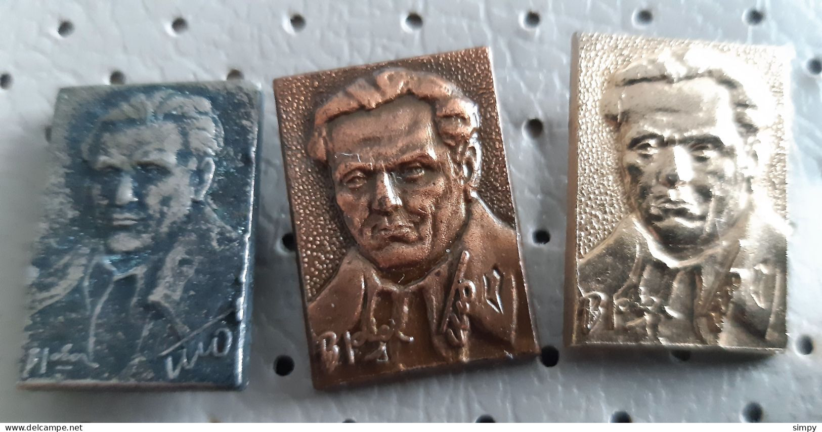 Josip Broz Tito Portret B. Jakac Yugoslavia  Pins - Beroemde Personen