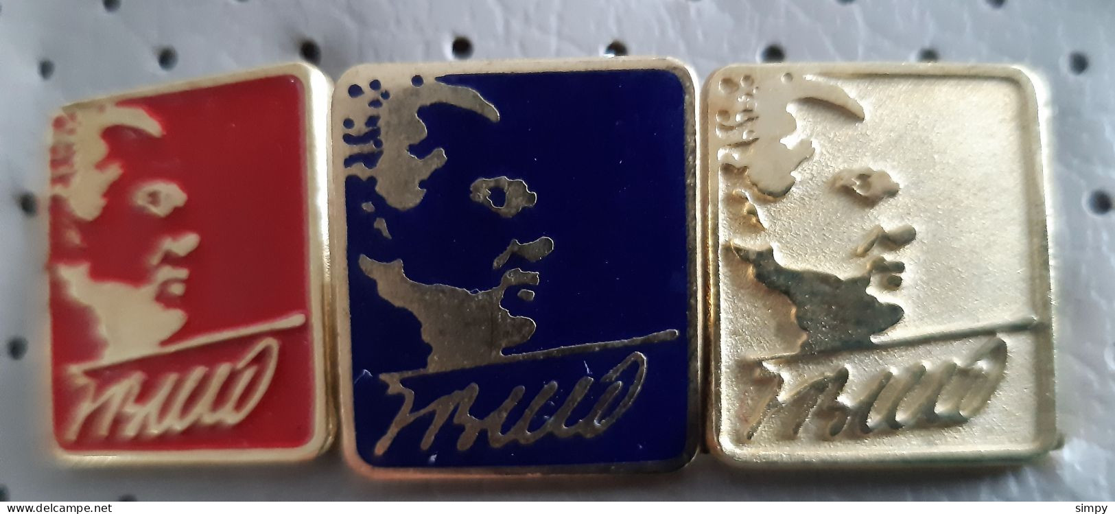 Josip Broz Tito  Yugoslavia  Pins - Personajes Célebres