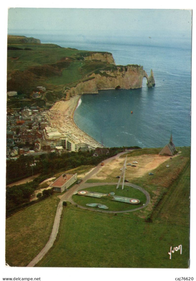 étretat ,le Monument "nungesser Et Coli, La Plage Et L'aiguile - Etretat