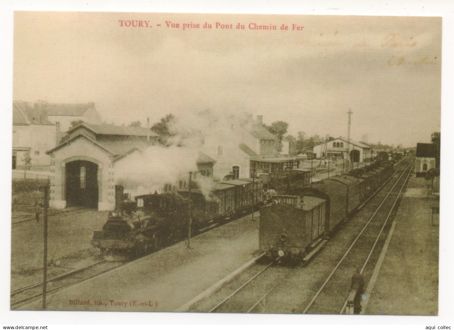 TOURY (28) TRAIN À DESTINATION DE VOVES QUITTANT LA GARE (REPRODUCTION D'UNE CARTE POSTALE ANCIENNE ) - Treni