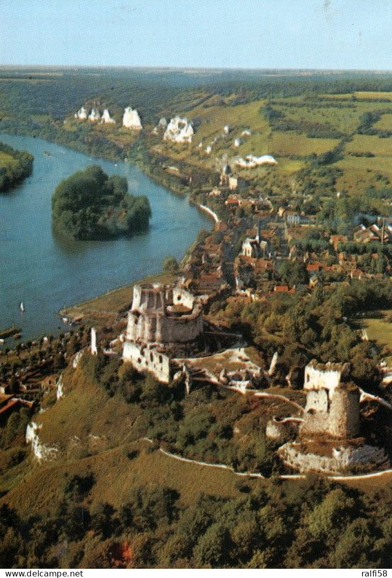 1 AK Frankreich * Blick Auf Les Andelys - Im Vordergrund Château Gaillard Erbaut Im 12. Jh. * - Les Andelys