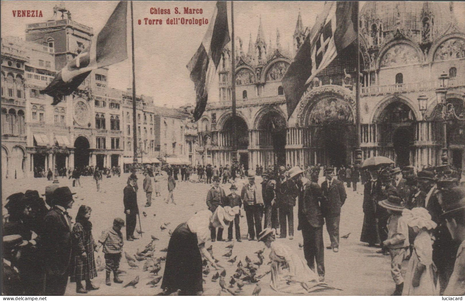 VENEZIA -CHIESA S.MARCO E TORRE DELL'OROLOGIO ANIMATA CON PICCIONI - Venezia (Venice)