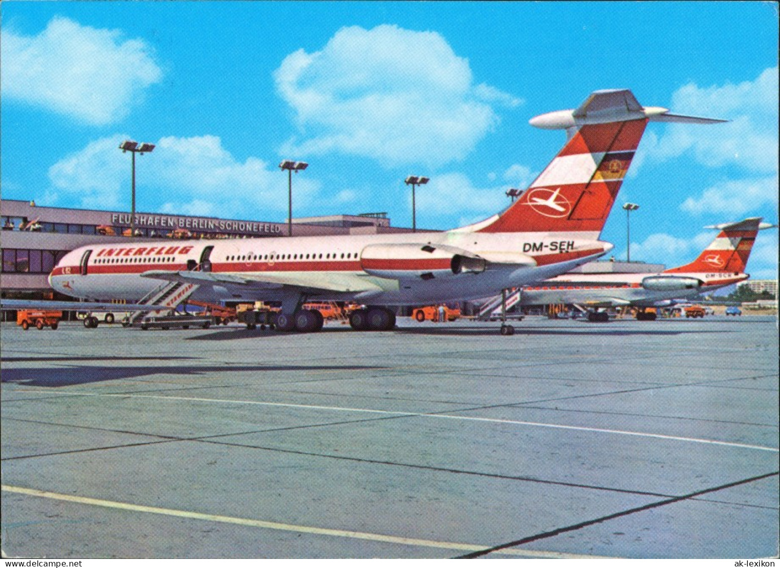 Schönefeld-Berlin INTERFLUG Flughafen IL 62 Passagierabfertigung 1977 - Schönefeld