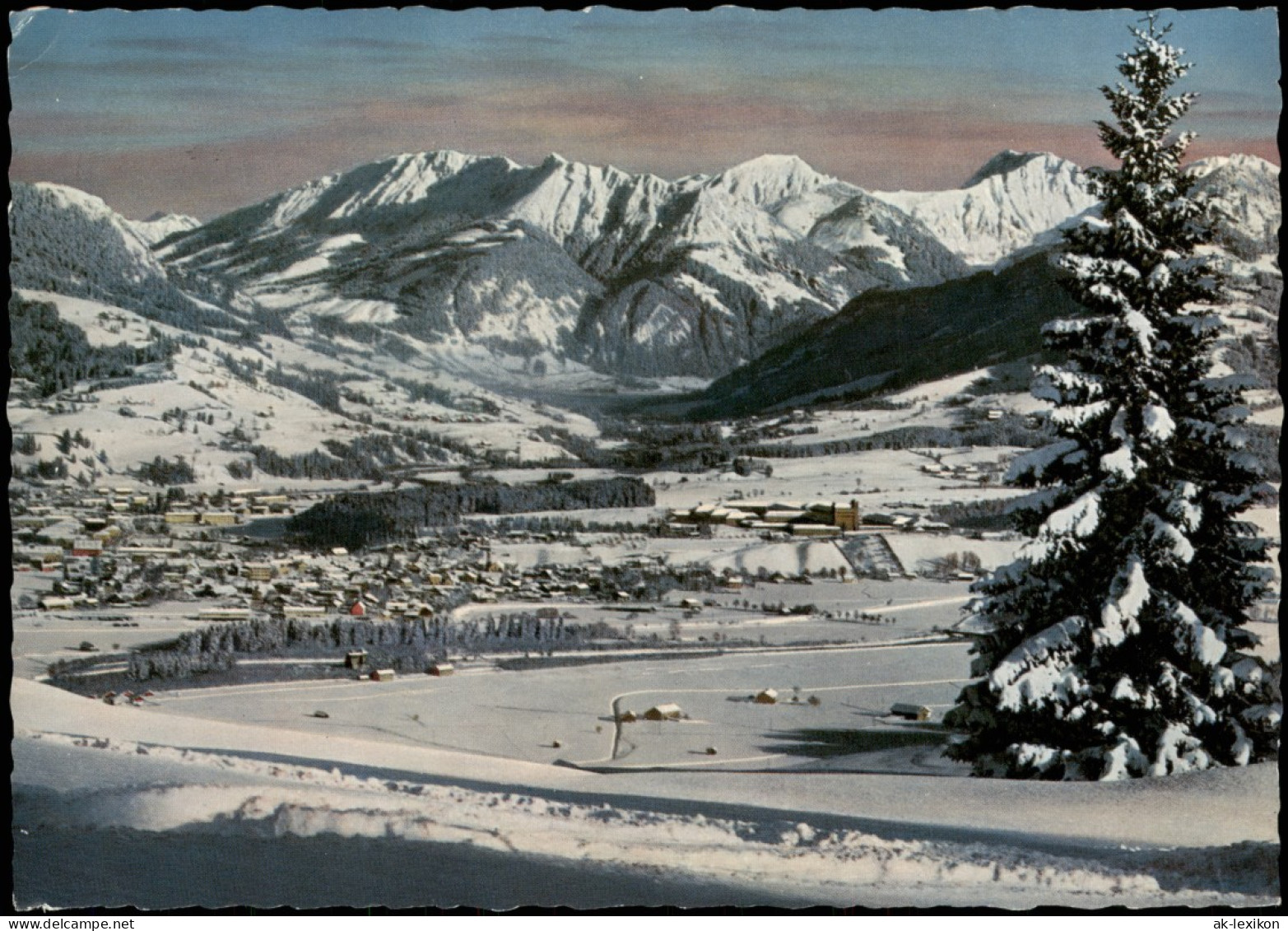 Ansichtskarte Sonthofen Stadt Und Gebirgskette Im Winter Colorfoto 1964 - Sonthofen