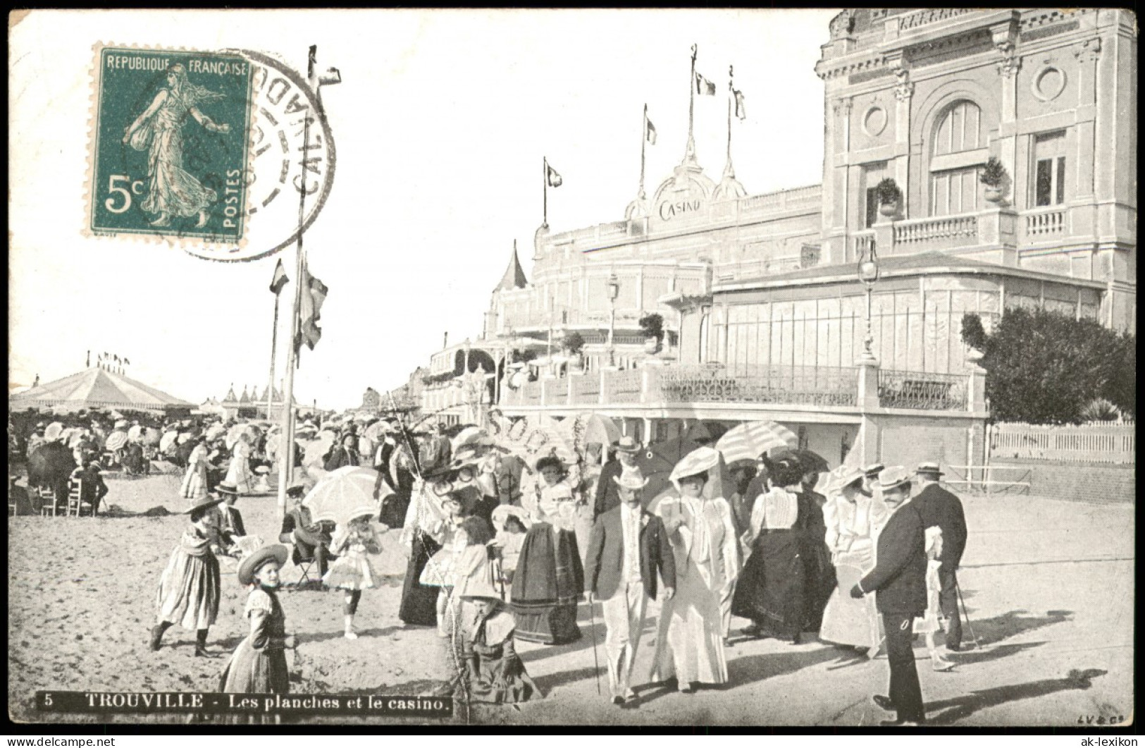 CPA Trouville-sur-Mer Les Planches Et Le Casino 1910 - Trouville