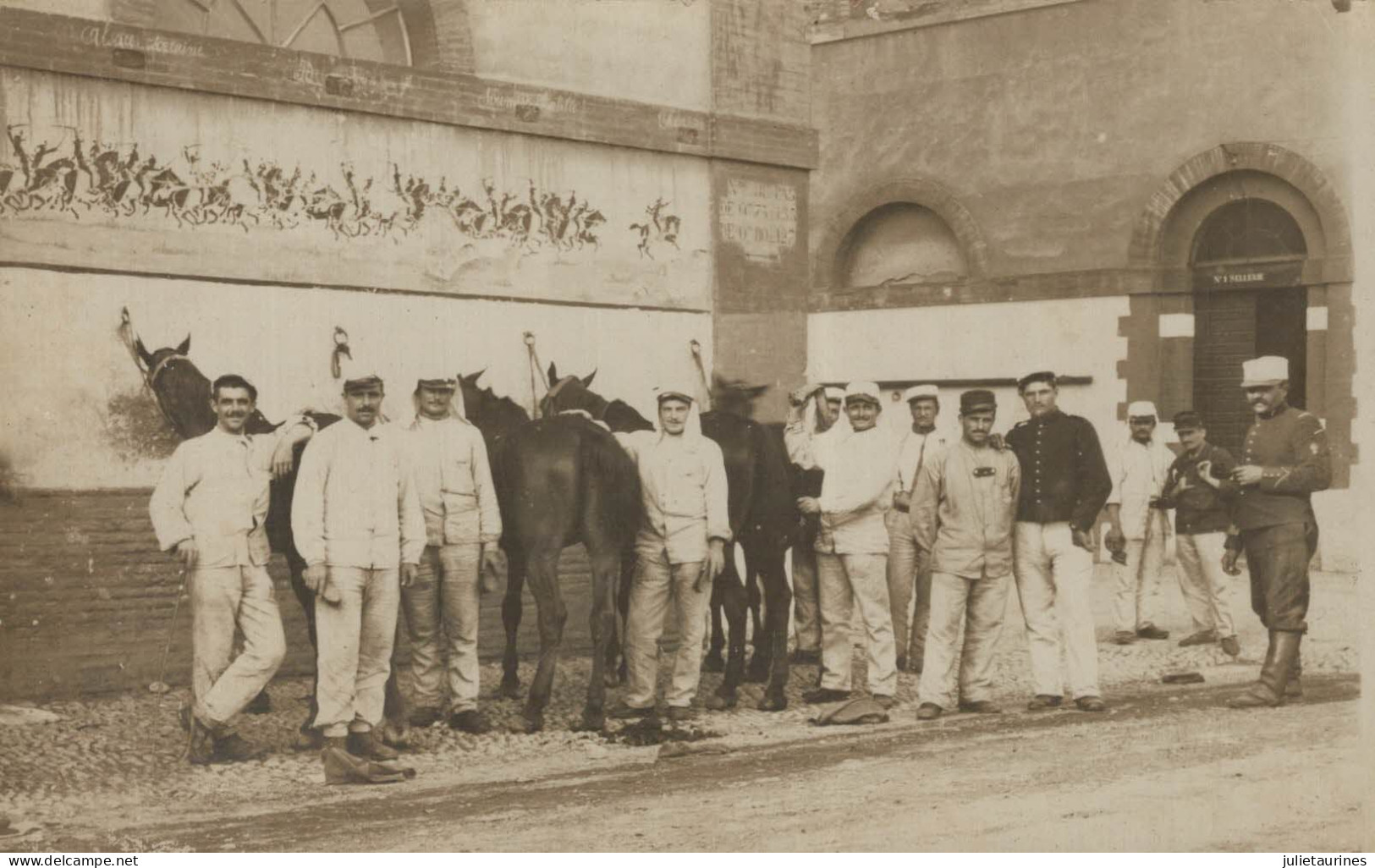 CARTE PHOTO REGIMENT DE CAVALERIE CPA BON ETAT - Reggimenti