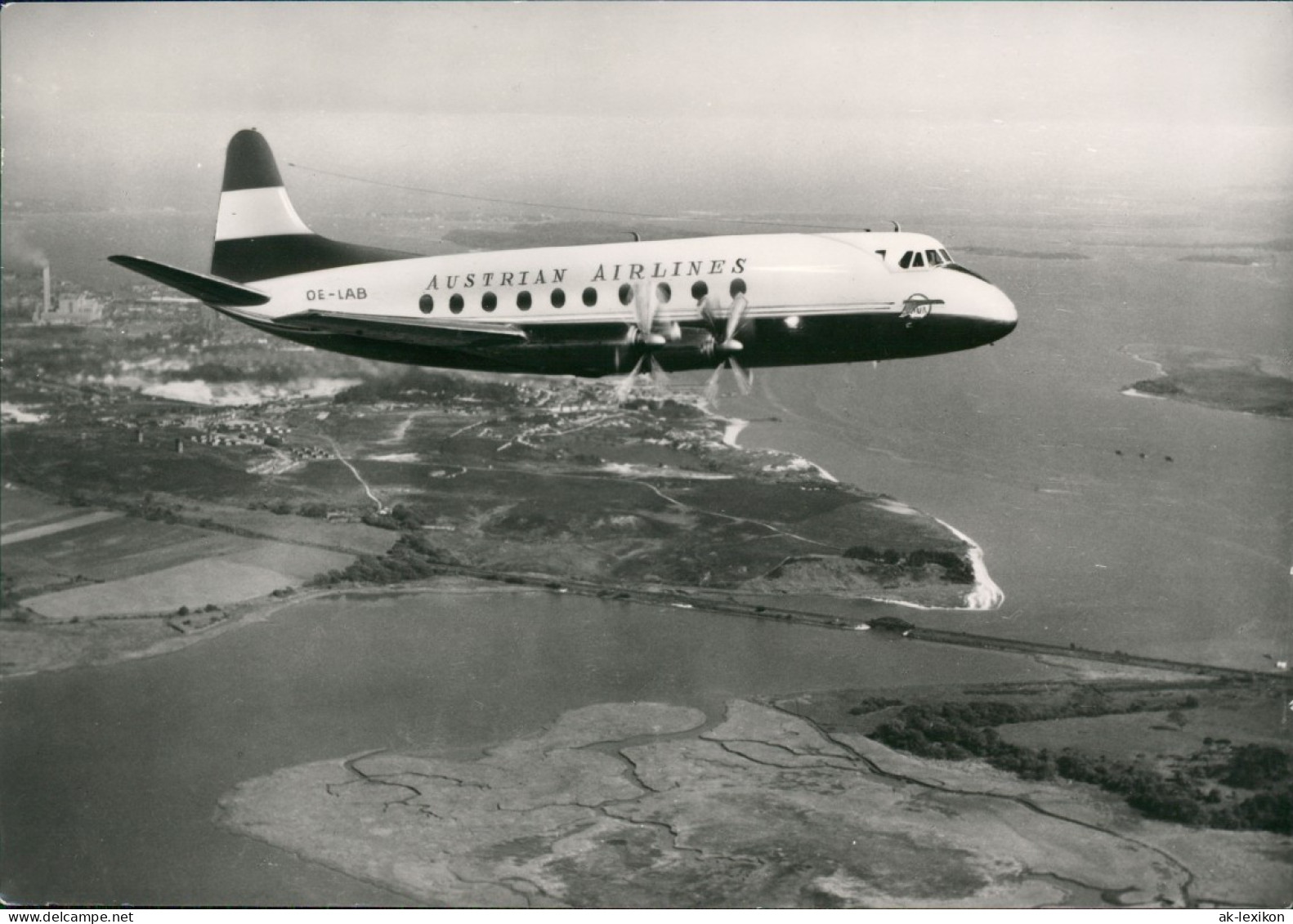 Ansichtskarte  Flugzeug Airplane Avion AUSTRIAN AIRLINES Im Flug 1965 - 1946-....: Era Moderna