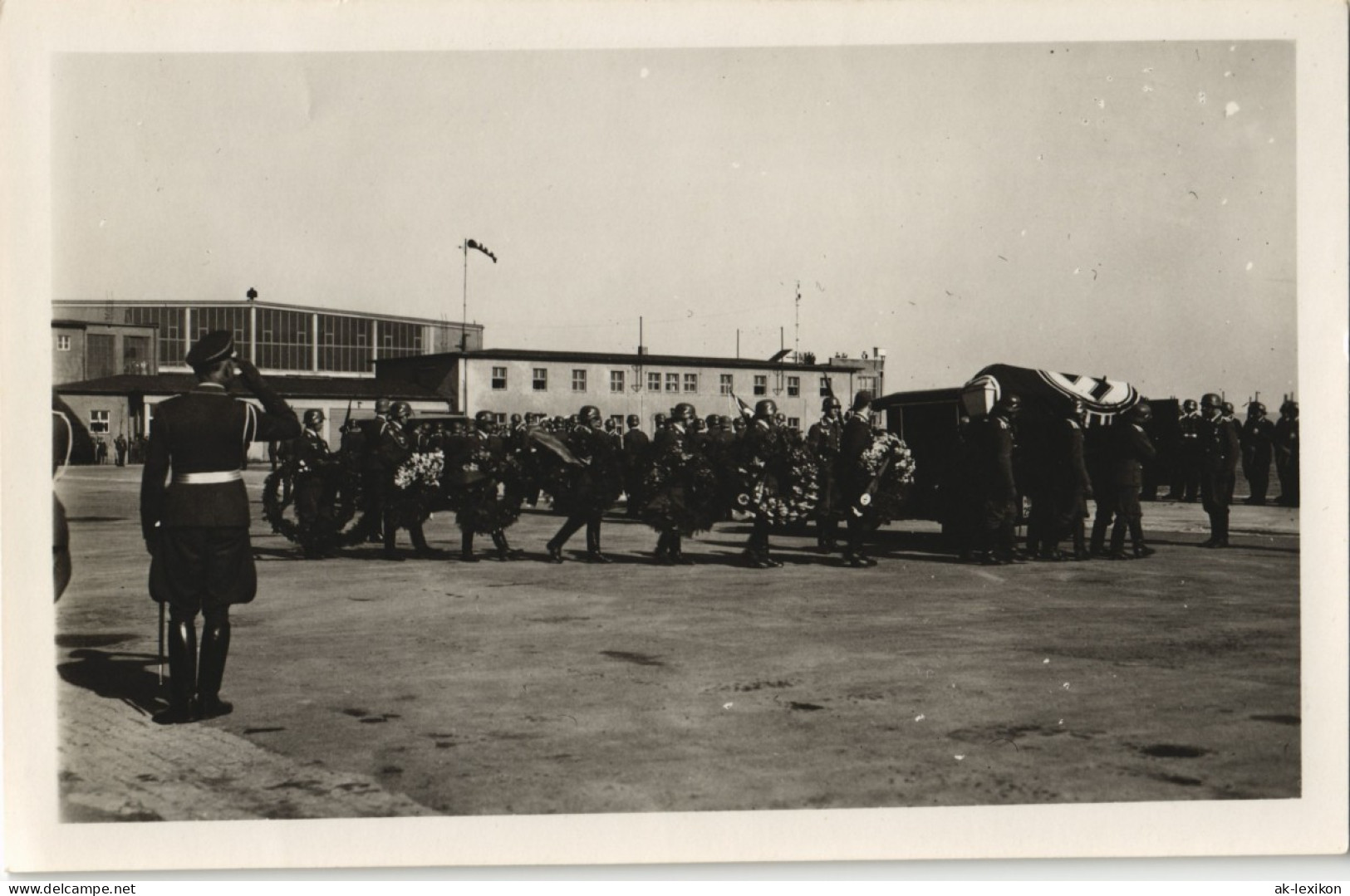 Militär/Propaganda - 2.WK (Zweiter Weltkrieg) Trauerzug Flughafen Luftwaffe 1942 Foto - War 1939-45