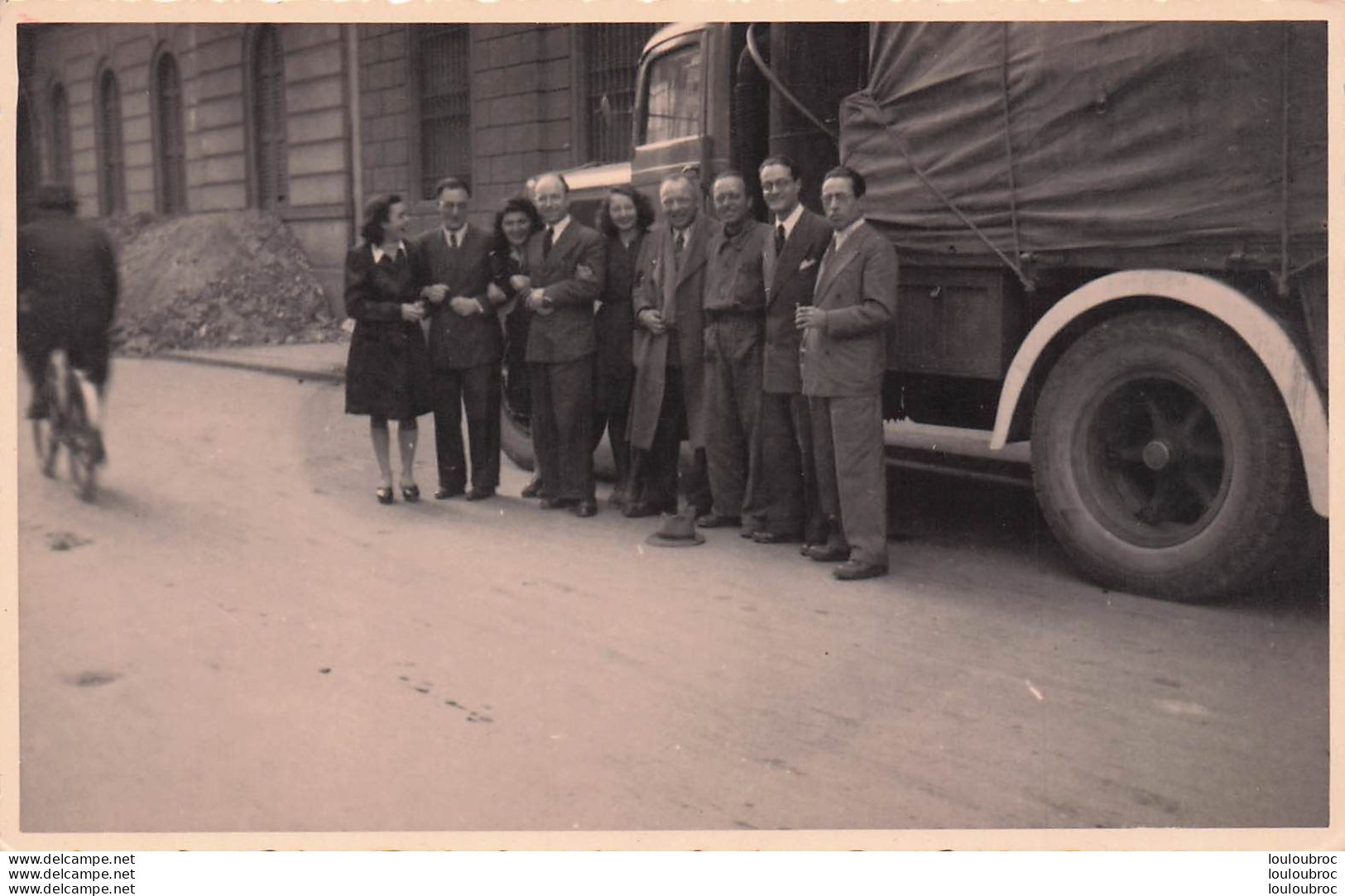 MILAN CAMION FIAT 1944 CARTE PHOTO - Vrachtwagens En LGV