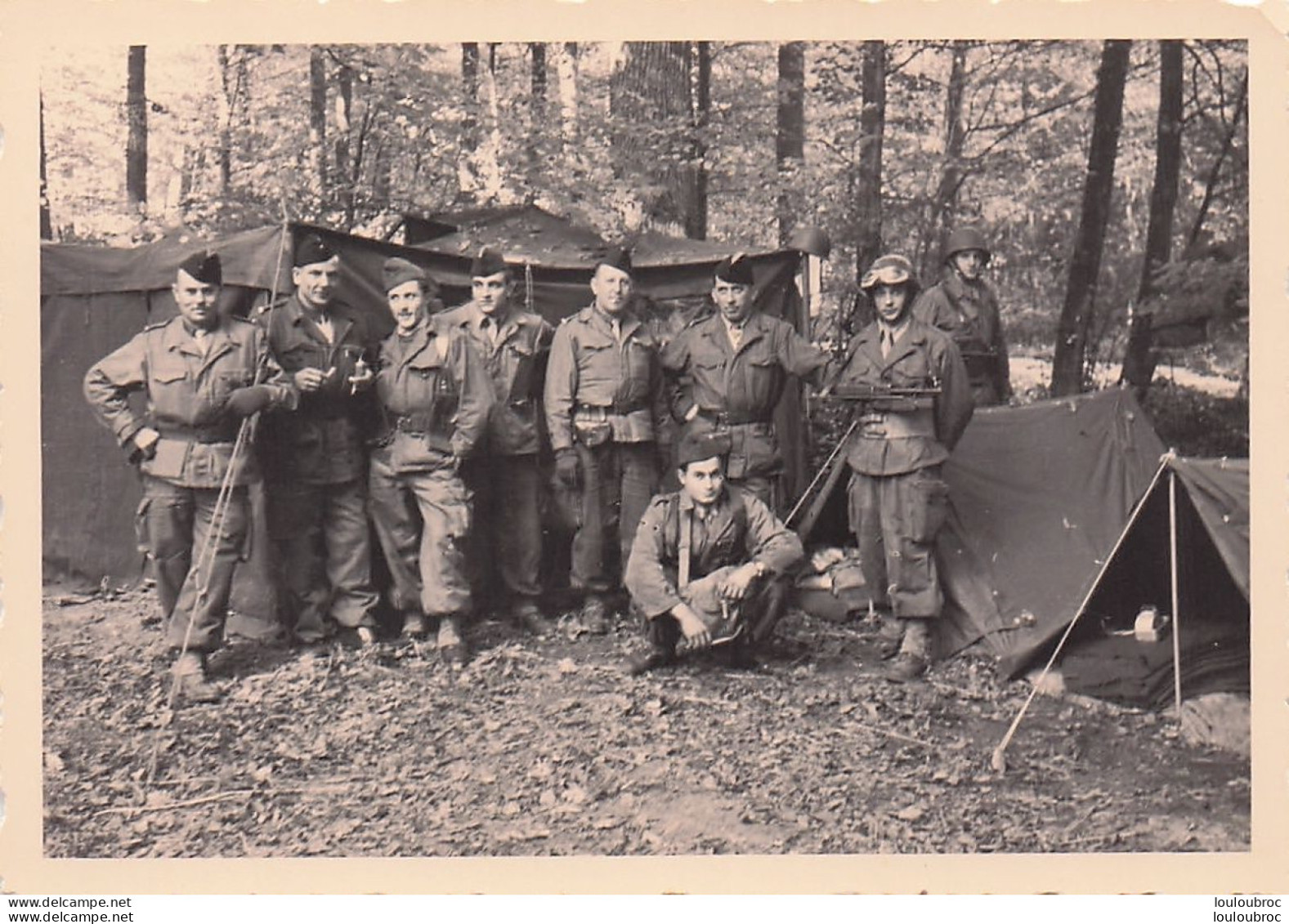 PERIODE GUERRE D'ALGERIE SOUK EL ARBA  REGIMENT DE JACQUES CHIRAC ET PIERRE LAMBERT LIMAT  PHOTO ORIGINALE 10X7CM R1 - Guerra, Militares