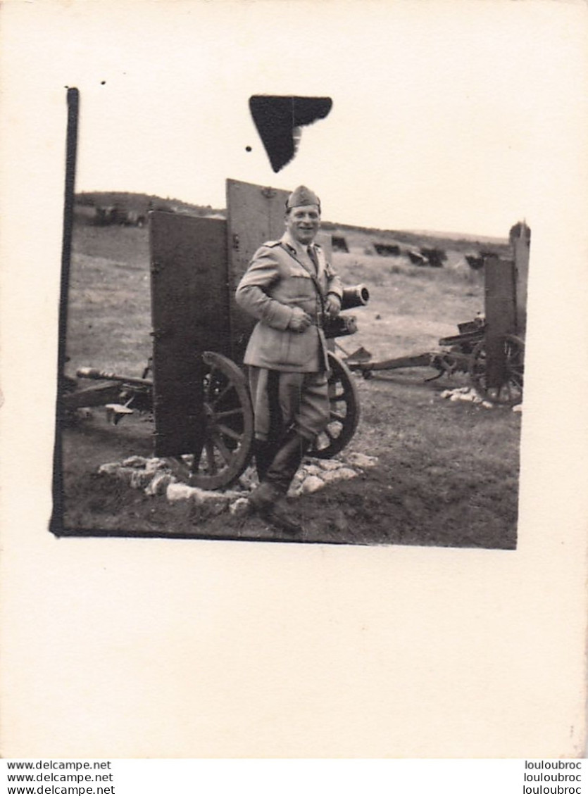 SOLDAT ITALIEN ET CANON EN 1941  WW2  ARMEE ITALIENNE PHOTO ORIGINALE 9 X 7 CM - War, Military