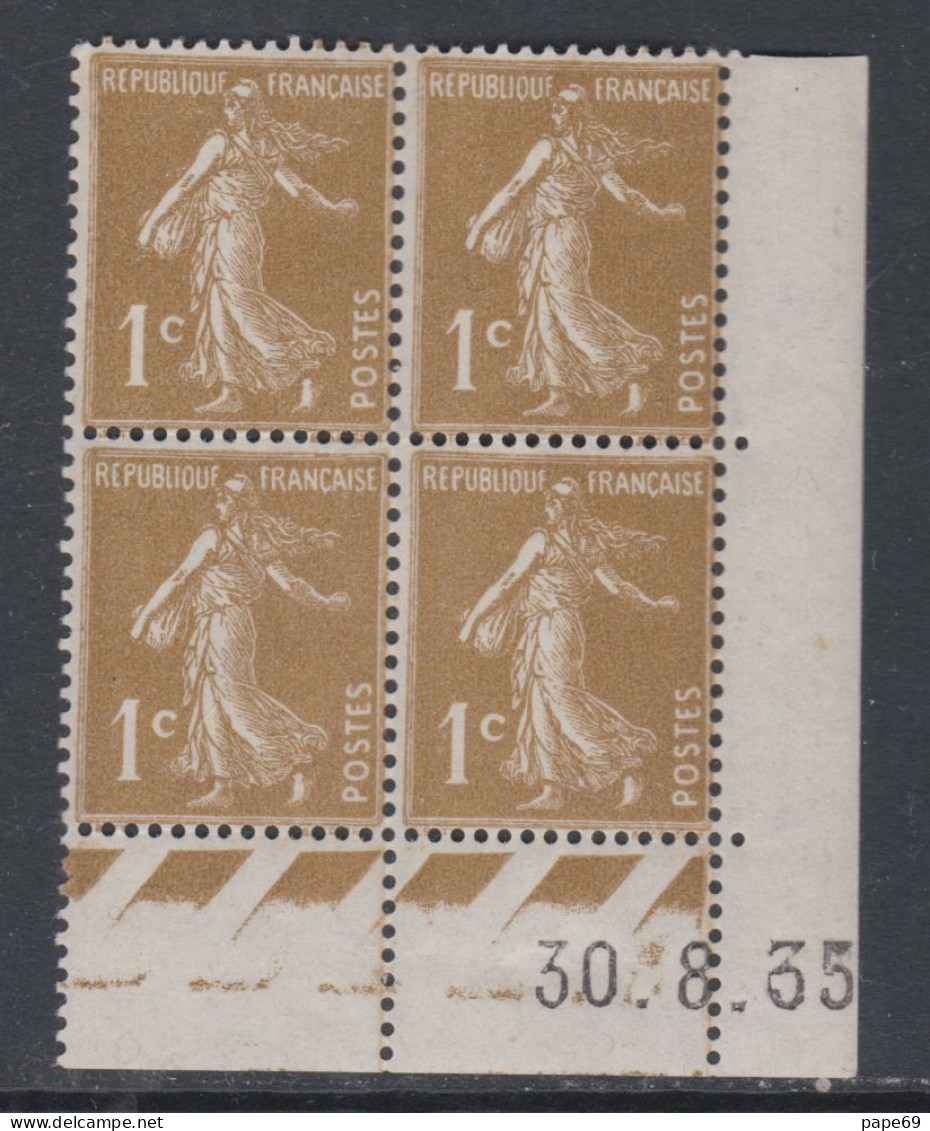 France N° 277A XX Type Semeuse : 1 C. Bistre-olive En Bloc De 4 Coin Daté Du 30 . 8 . 35, Ss Point Blanc, Sans Char. TB - 1930-1939