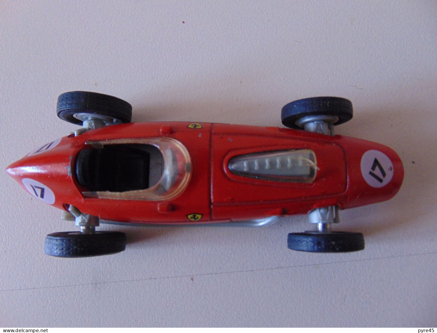 Voiture  " Ferrari Dino 246/V 12 " Matchbox - Antikspielzeug