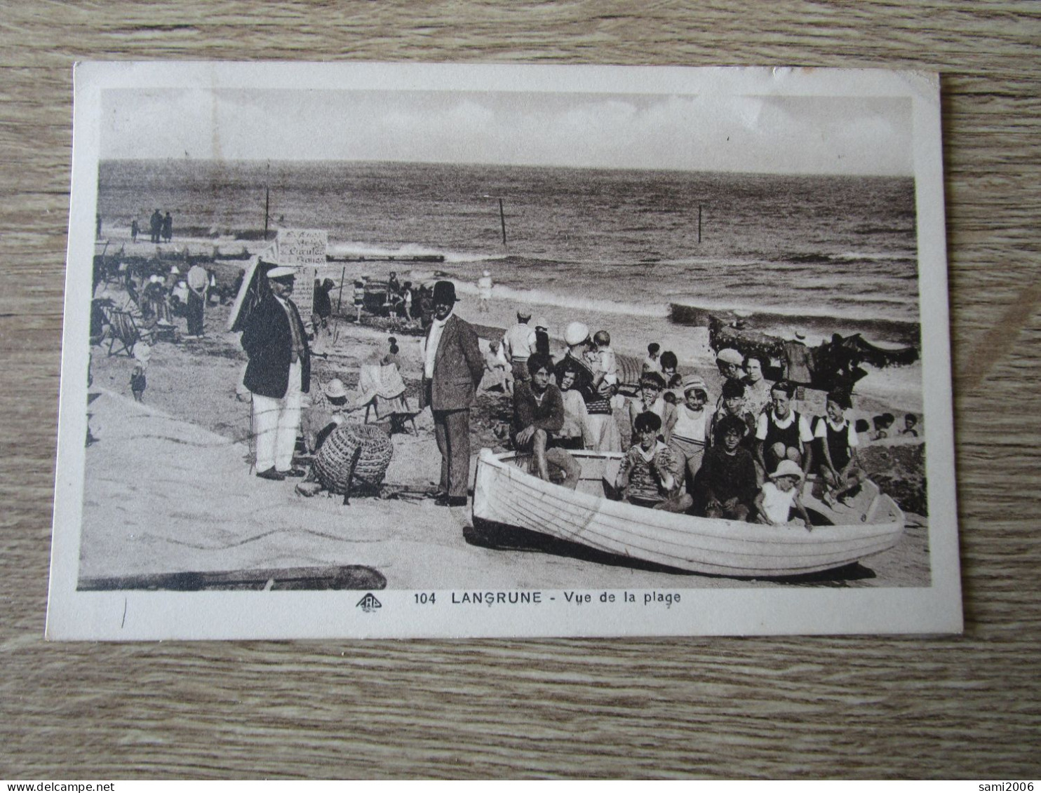 14 LANGRUNE VUE DE LA PLAGE ANIMEE BARQUE - Autres & Non Classés