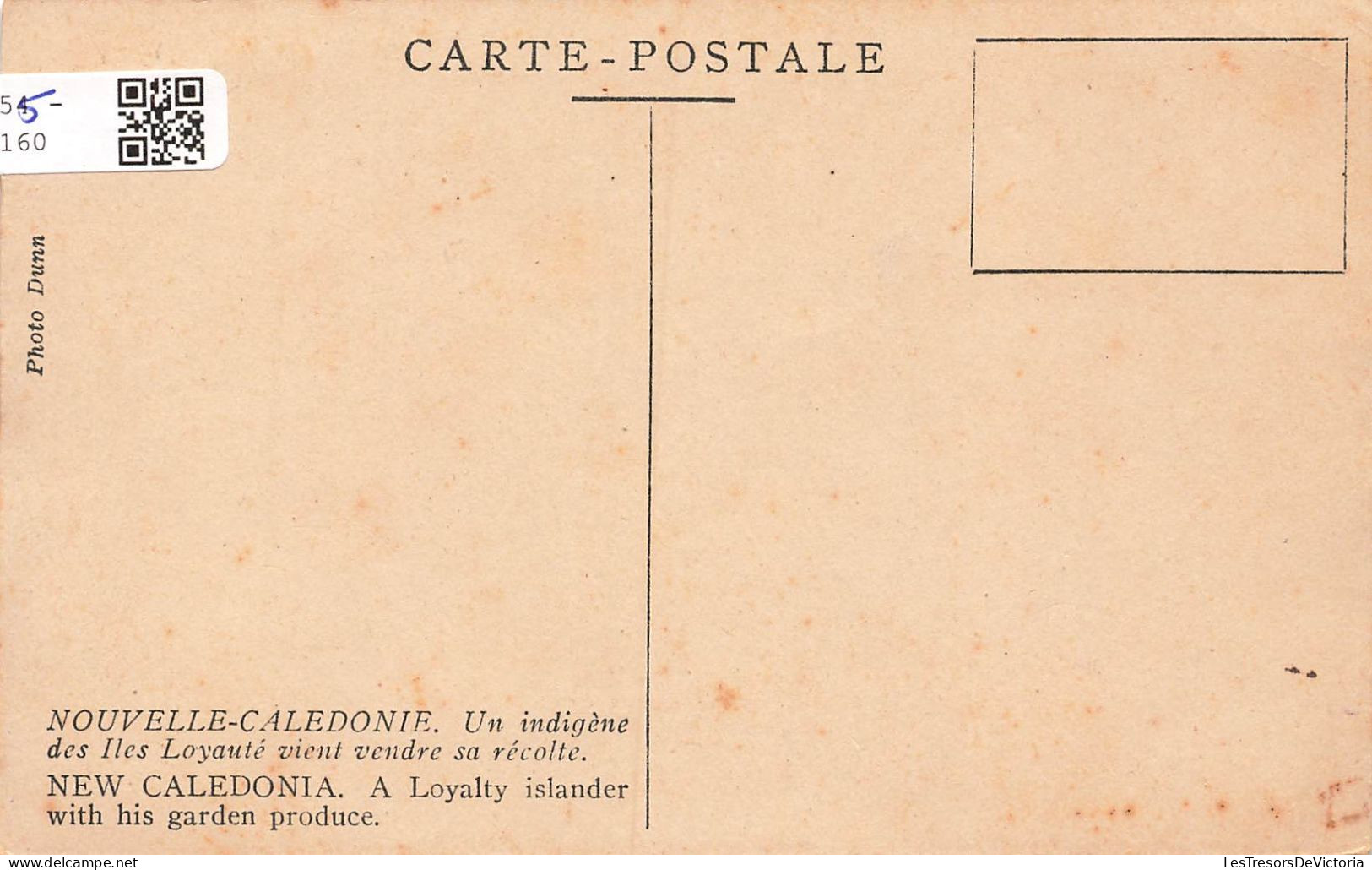 NOUVELLE CALEDONIE - Un Indigène Des Iles Loyauté Vient Vendre Sa Récolte - Animé - Carte Postale Ancienne - Nueva Caledonia