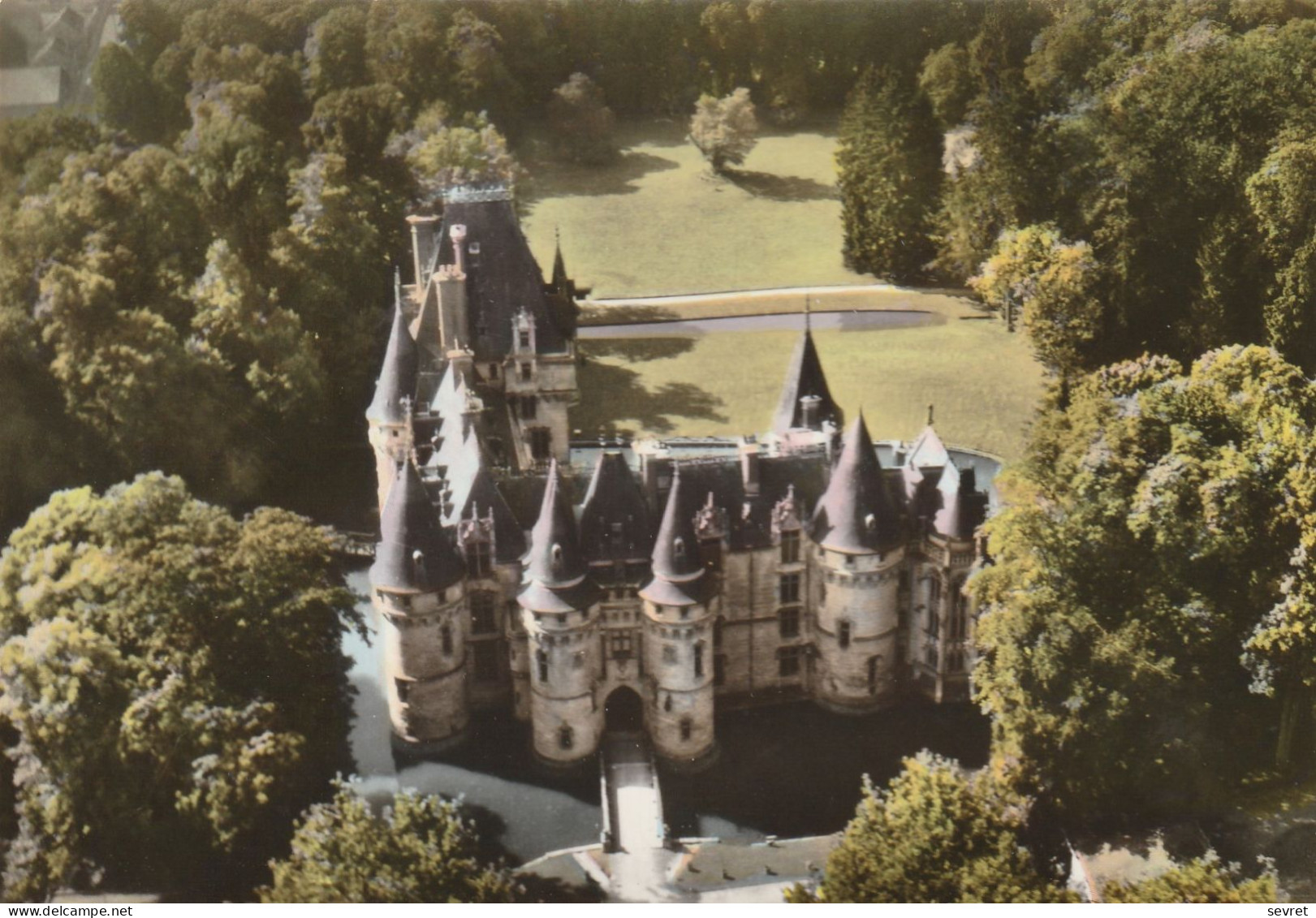 VIGNY . - Vue Aérienne Du Château Et De Son Parc. Beau Cliché - Vigny