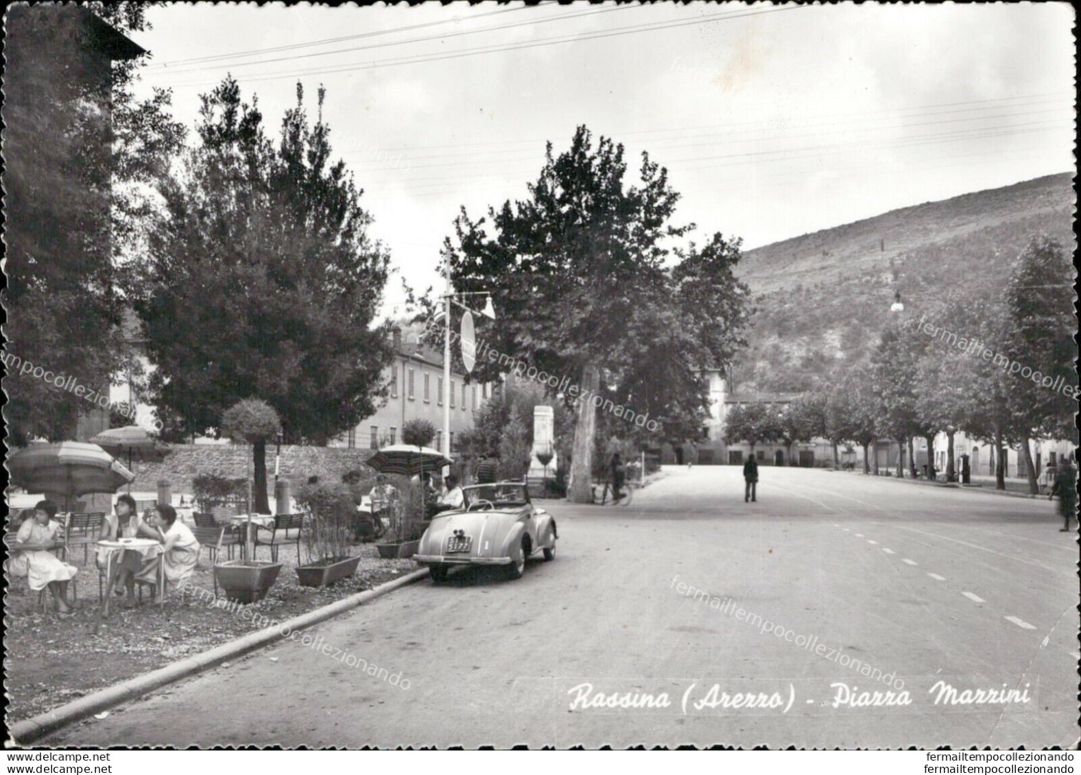 Ai62 Cartolina Rossina Piazza Mazzini Provincia Di Arezzo - Arezzo