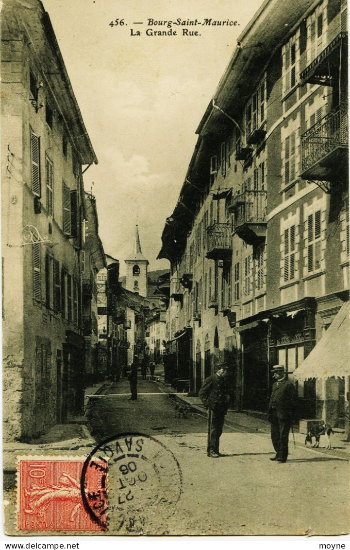 3654 - Savoie  - BOURG SAINT MAURICE :  Le Bas De La Grande Rue -  Gendarme  - - Circulée En 1906 - Grimal 456 - Bourg Saint Maurice