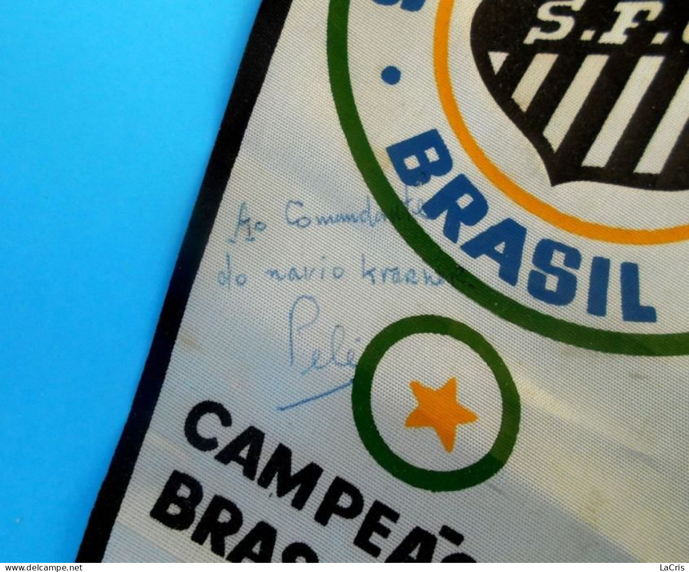 FC Santos Flag, Signed PELE, Champion Of Brazil 1961 - Uniformes Recordatorios & Misc