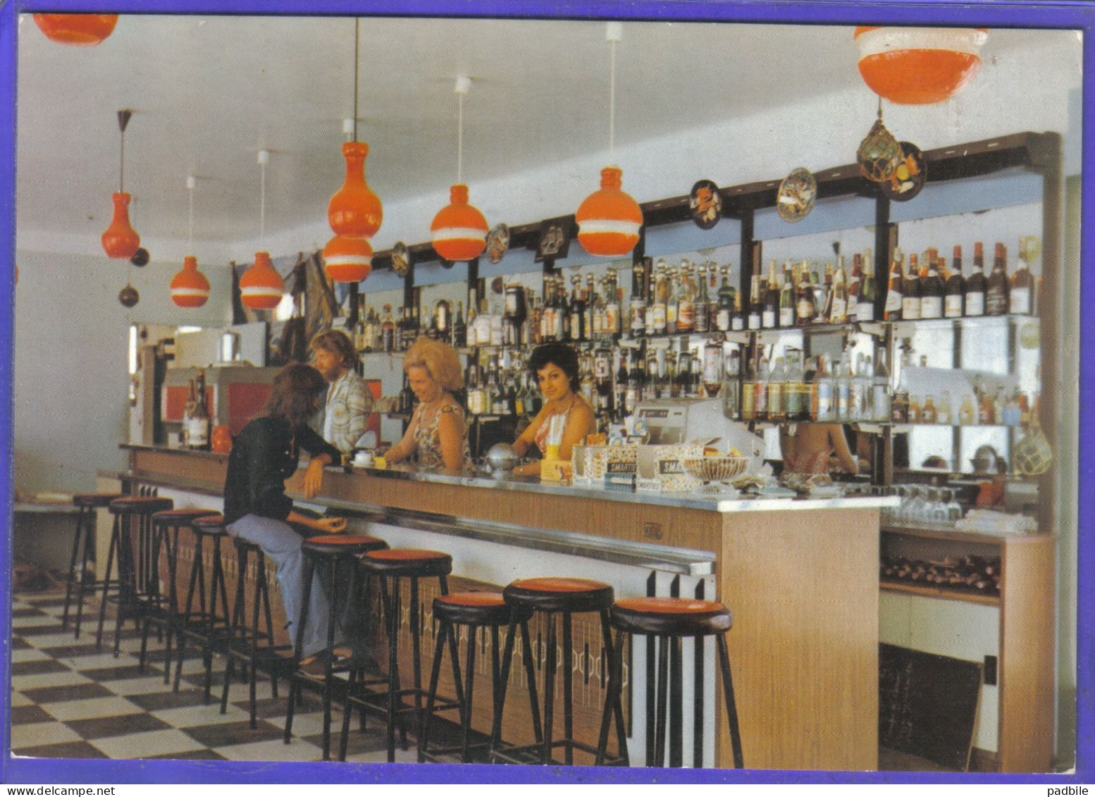 Carte Postale 34. Marseillan  Camping Nouvelle-Floride Le Bar   Très Beau Plan - Marseillan