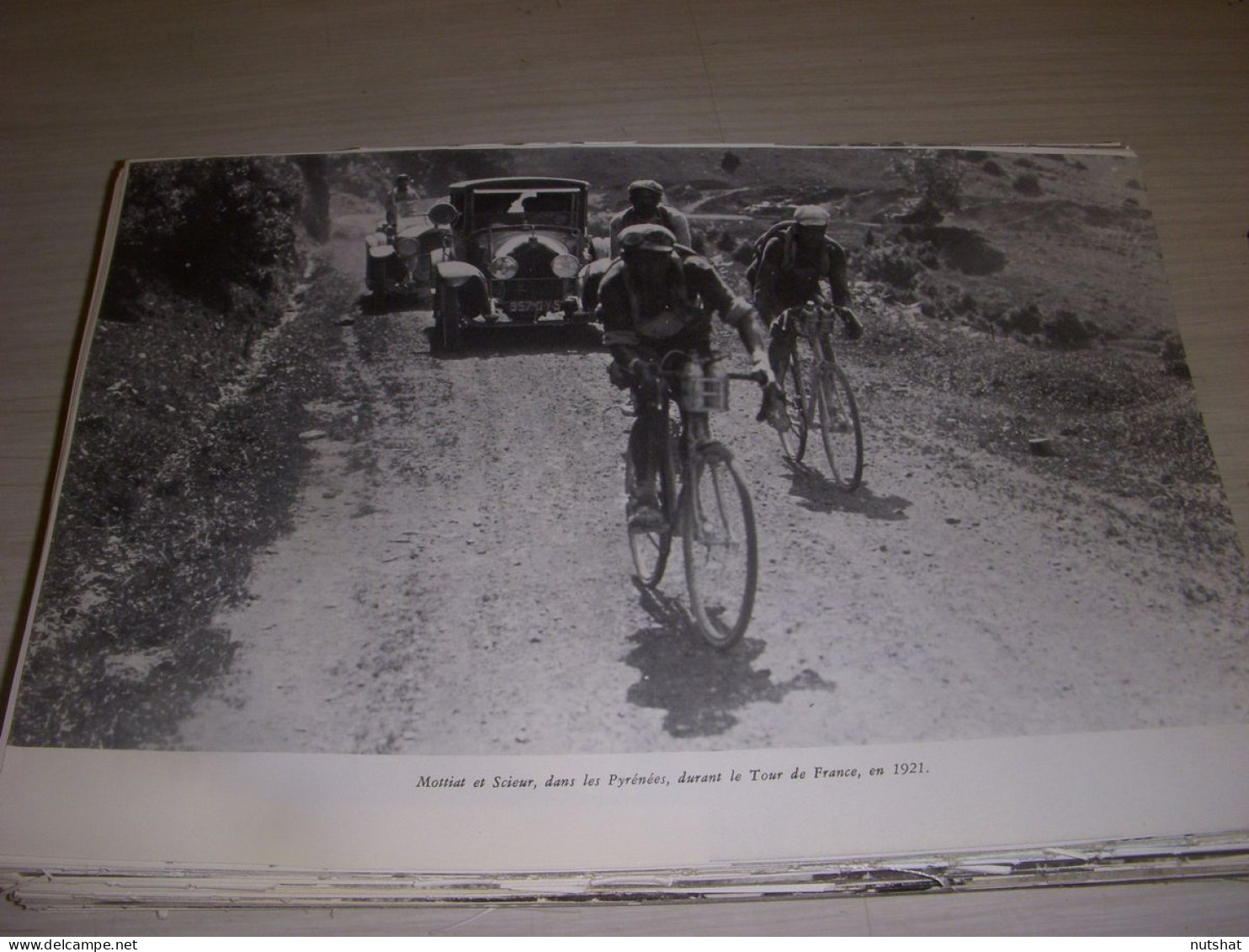 CYCLISME COUPURE LIVRE F319 TOUR De FRANCE 1921 MOTTIAT Et SCIEUR Les PYRENEES   - Sport