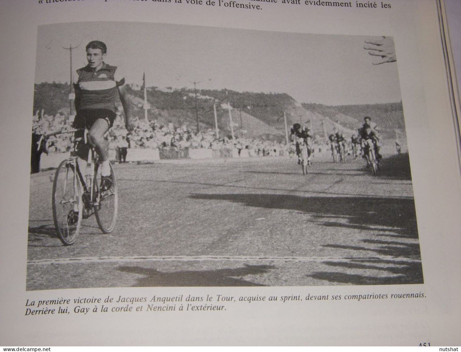 CYCLISME COUPURE LIVRE T451 TdF1957 ANQUETIL VAINQUEUR A ROUEN                   - Sport