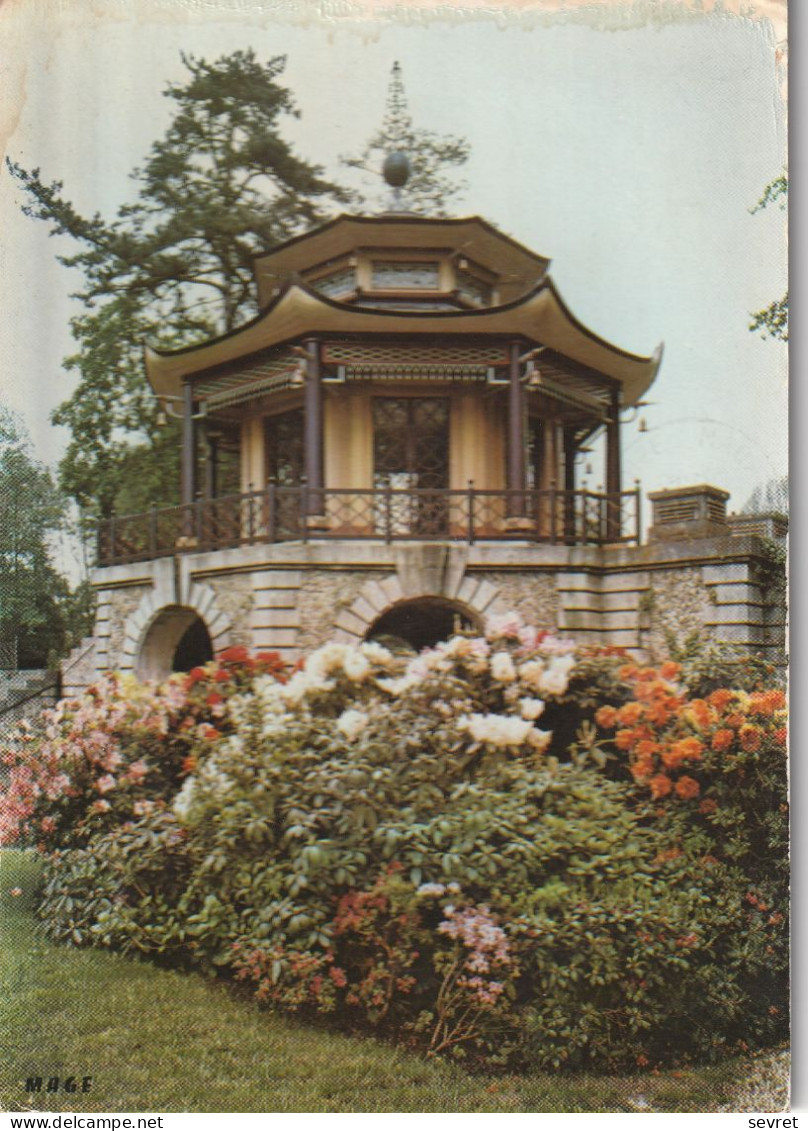 CPM . L'ISLE ADAM. - Le Pavillon Chinois De Cassan Restauré En 1975 - L'Isle Adam