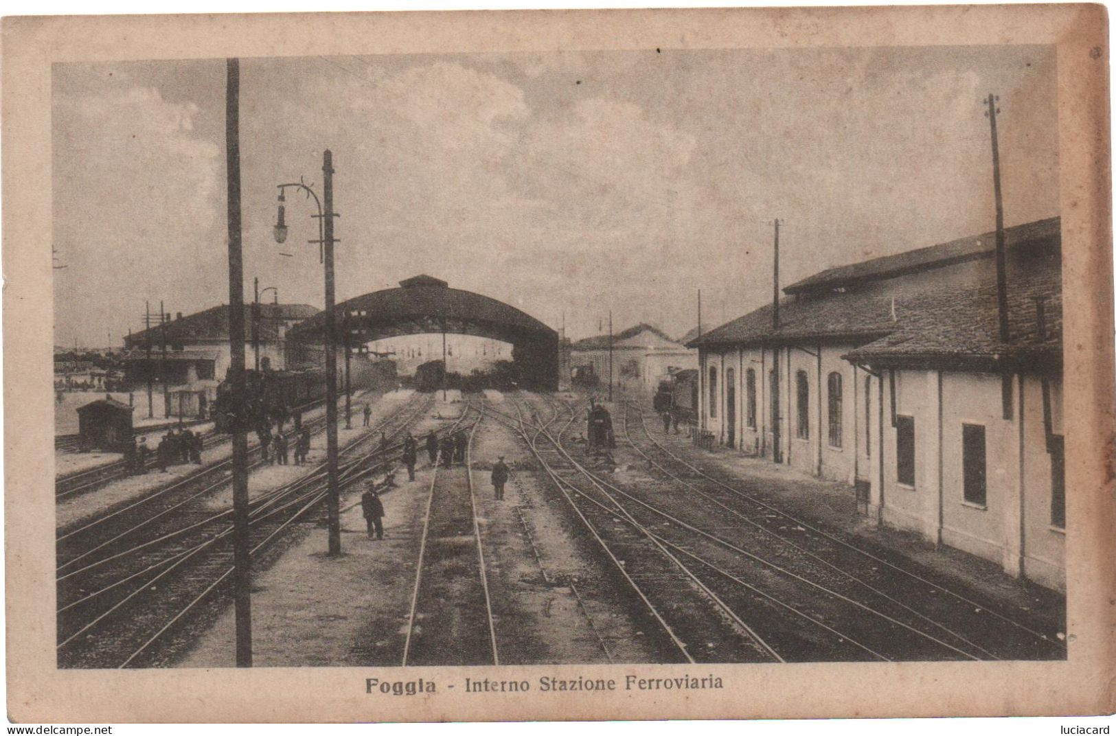 FOGGIA -INTERNO STAZIONE FERROVIARIA - Foggia