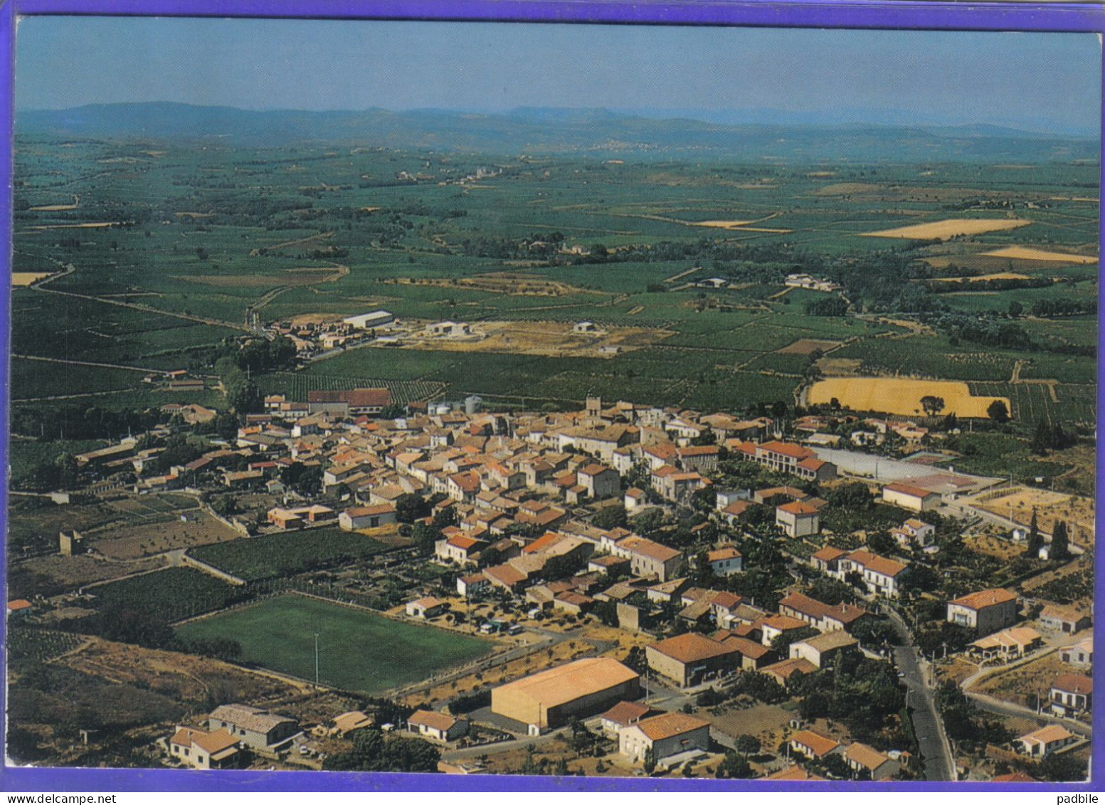 Carte Postale 34. Abeilhan  Stade De Football Terrain De Basket-ball  Vue Aérienne  Très Beau Plan - Autres & Non Classés