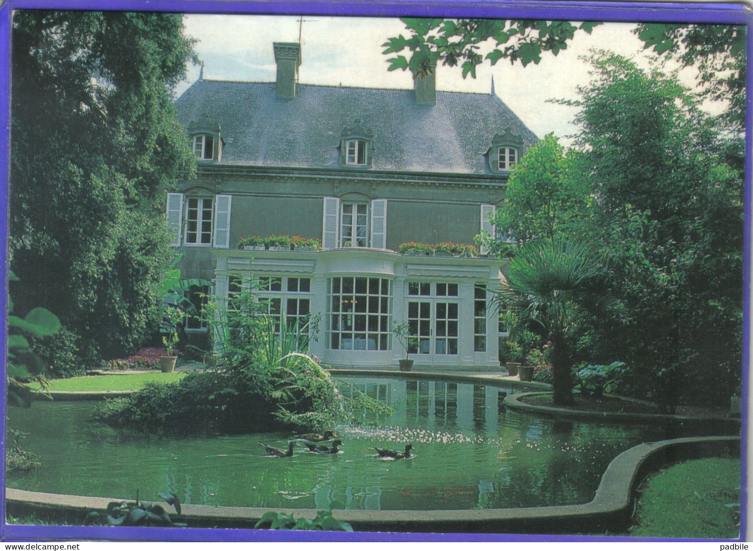 Carte Postale 35. Cancale   Maison De Bricourt  La Table  Très Beau Plan - Cancale