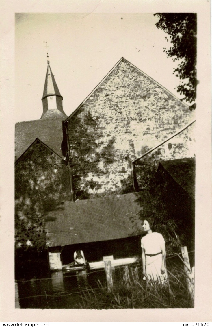 Ref 1 - Photo : Au Bord De L'Erve à Sainte Suzanne / Chammes , Mayenne - France . - Europa