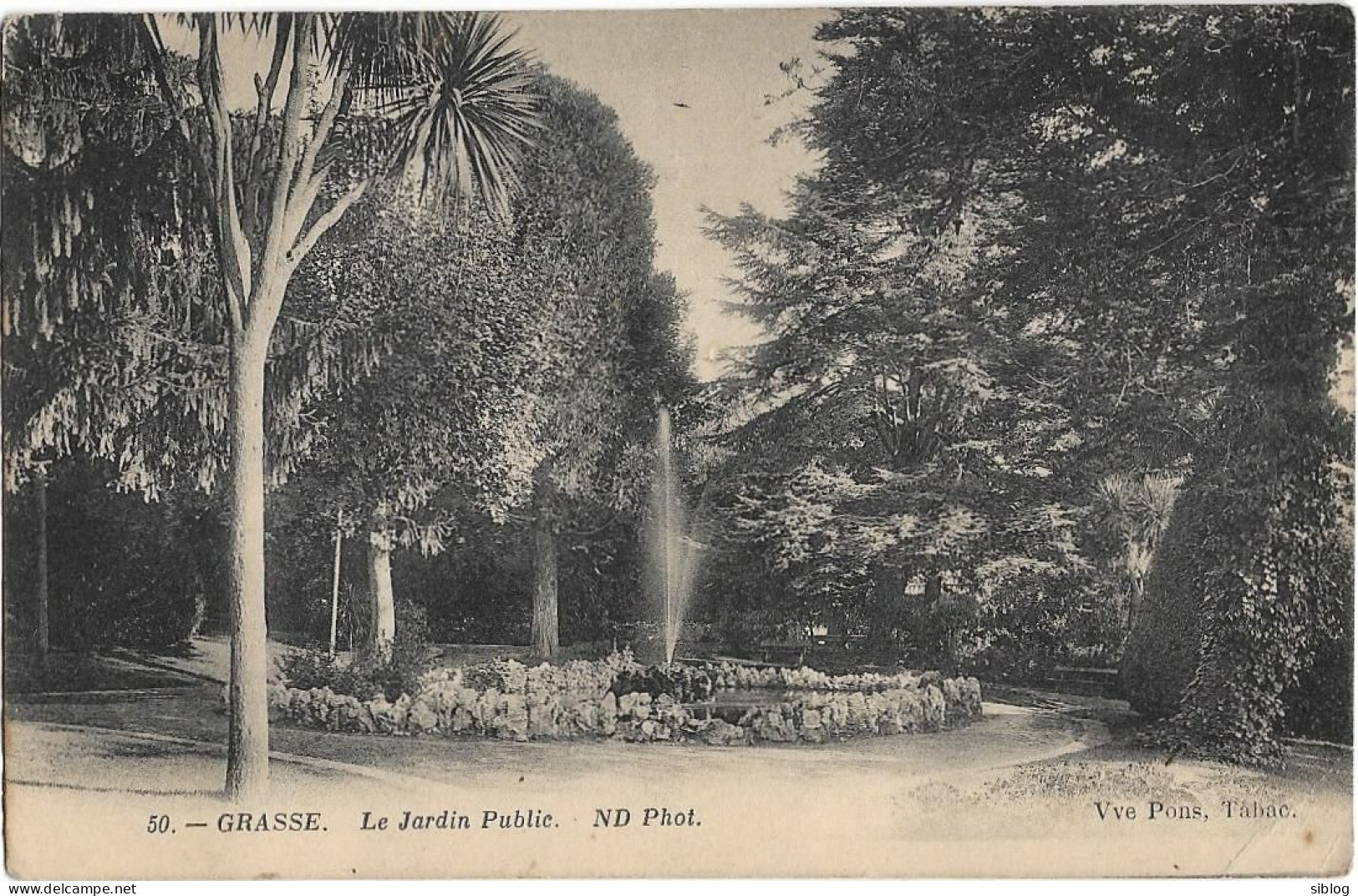 CPA - GRASSE - Le Jardin Public Et Son Jet D'eau - Grasse
