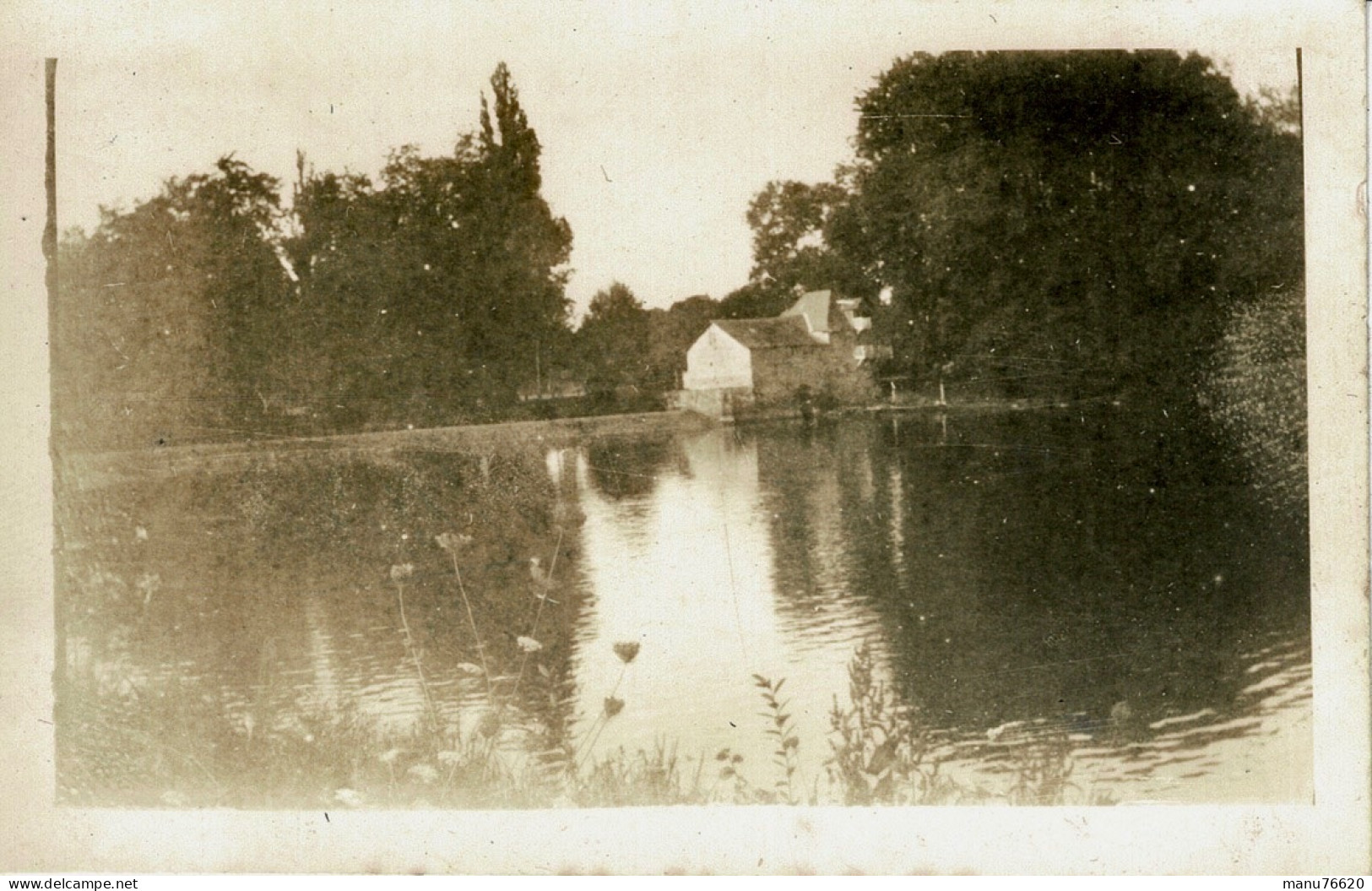 Ref 1 - Photo : Le Moulin Mirwault Prôche Chateau-Gontier , Mayenne - France . - Europa