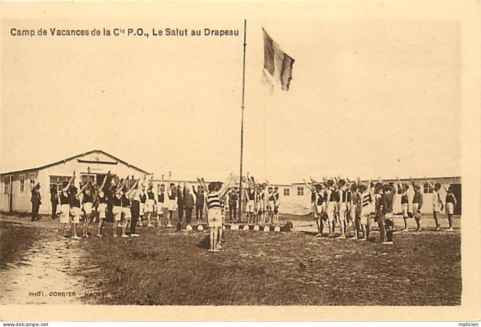 - Dpts Div.-ref-BN192- Morbihan - Quiberon - Camp De Vacances De La Cie P.o.- Salut Au Drapeau - - Quiberon