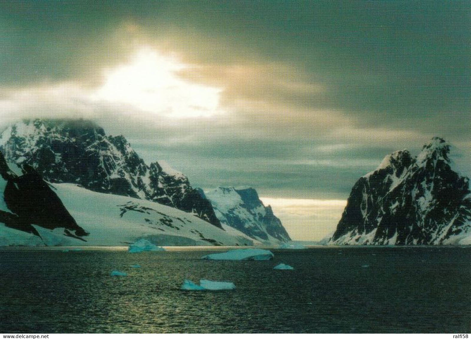 1 AK Antarctic / Antarktis * Summer In The Antarctic Peninsula - Around Midnight In Lemaire Channel * - Other & Unclassified