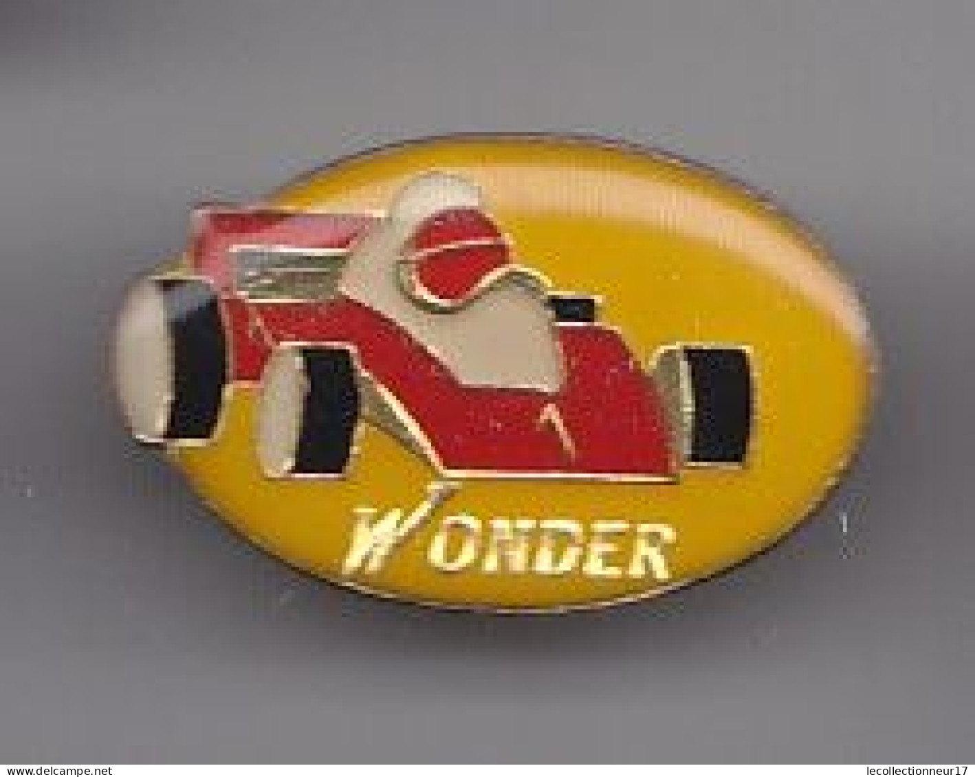 Pin's Wonder Formule 1 Réf 4877 - F1