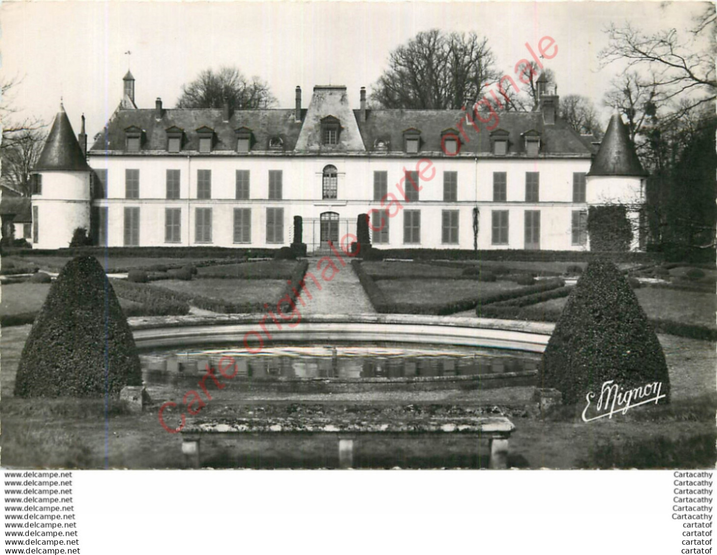 78. LE MESNIL SAINT DENIS .  Le Château De La Verrière . - Le Mesnil Saint Denis