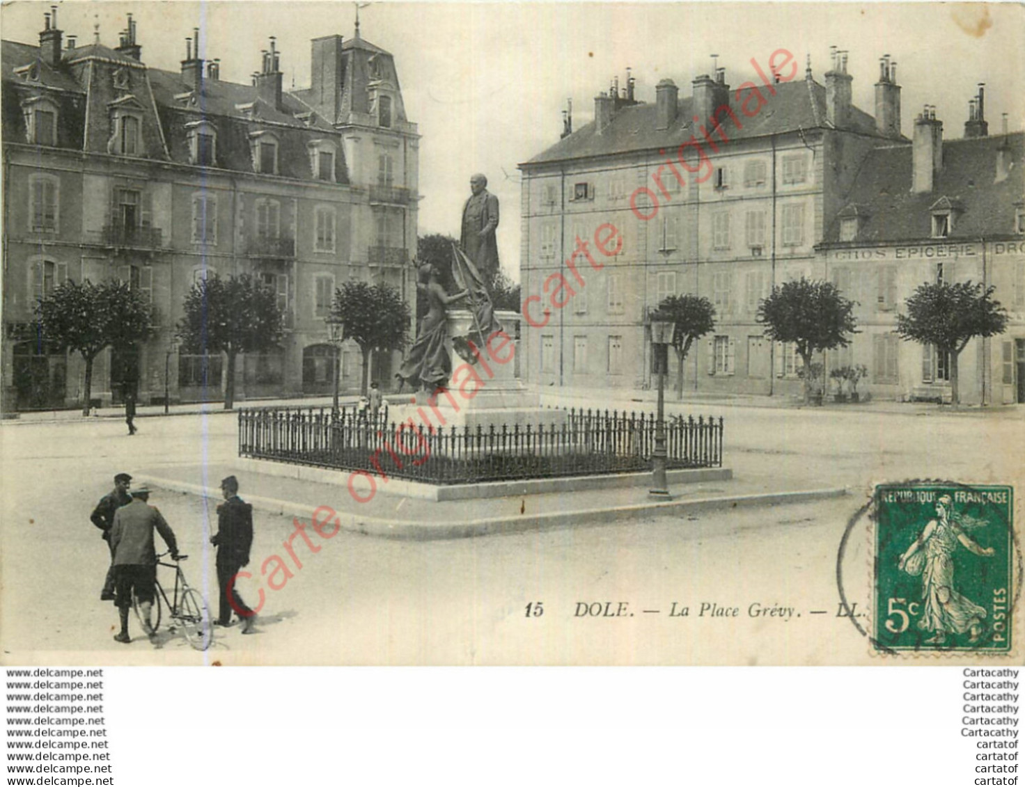 39.  DOLE .  La Place Grévy . - Dole