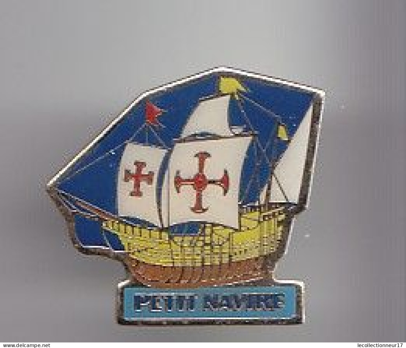 Pin's Petit Navire Bateau Voilier La Santa Maria Réf 2333 - Boten