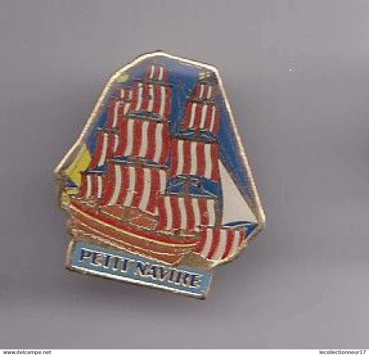 Pin's Petit Navire Bateau Voilier Le Bounty Réf 2332 - Bateaux