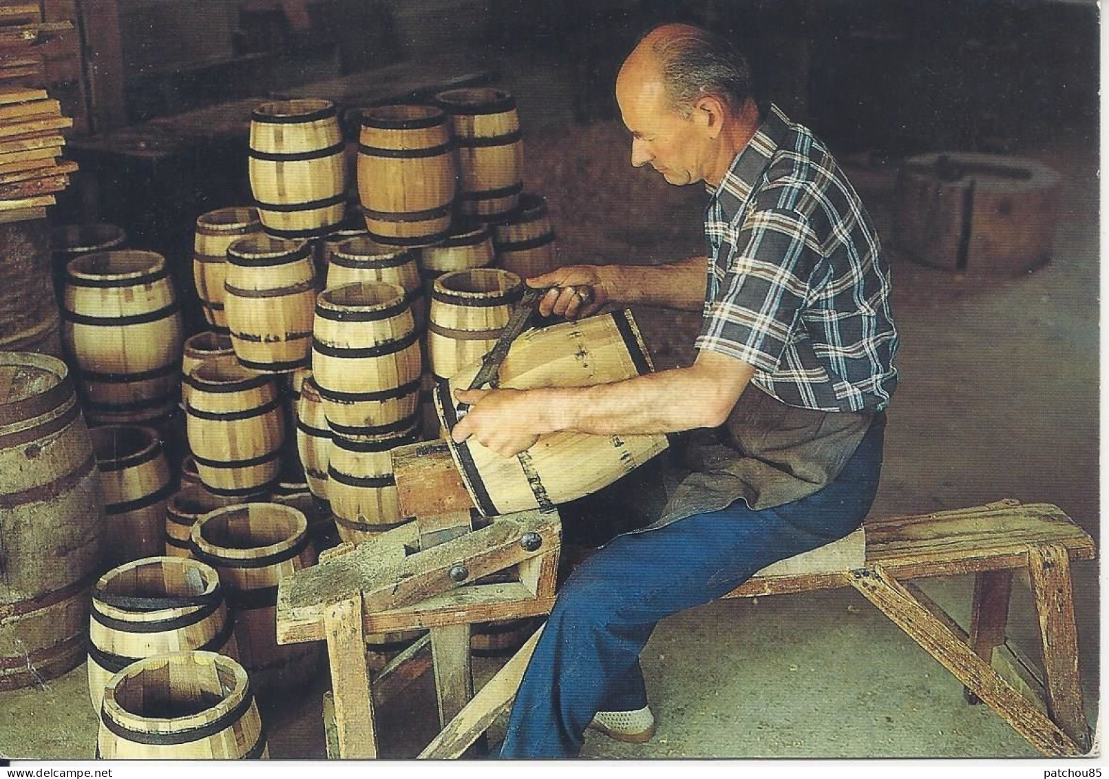 CPM Tonneliers Compagnons D’hier Et D’aujourd’hui Barilliers - Artisanat