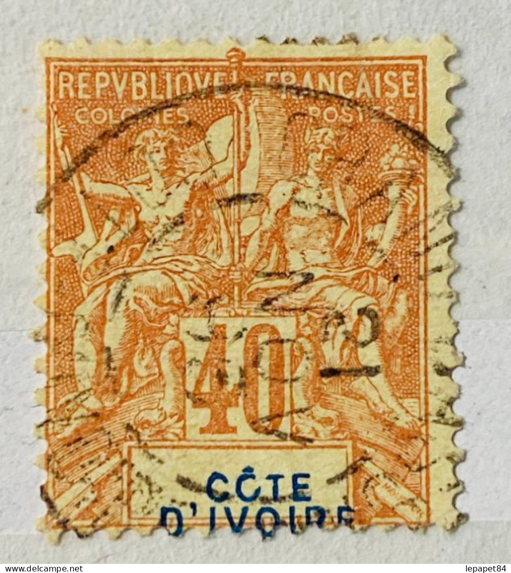 Côte D'Ivoire YT N° 10 Cartouche Décalé Du Cadre - Usati