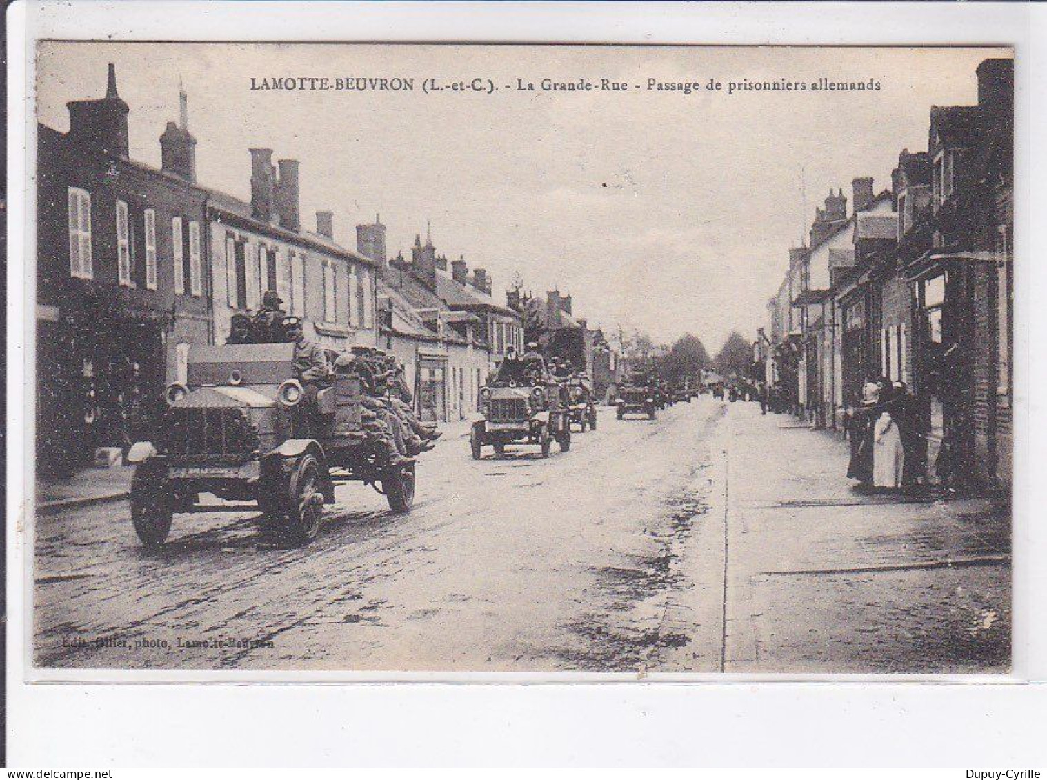 LAMOTTE-BEUVRON: La Grande-rue, Passage De Prisonniers Allemands - Très Bon état - Lamotte Beuvron