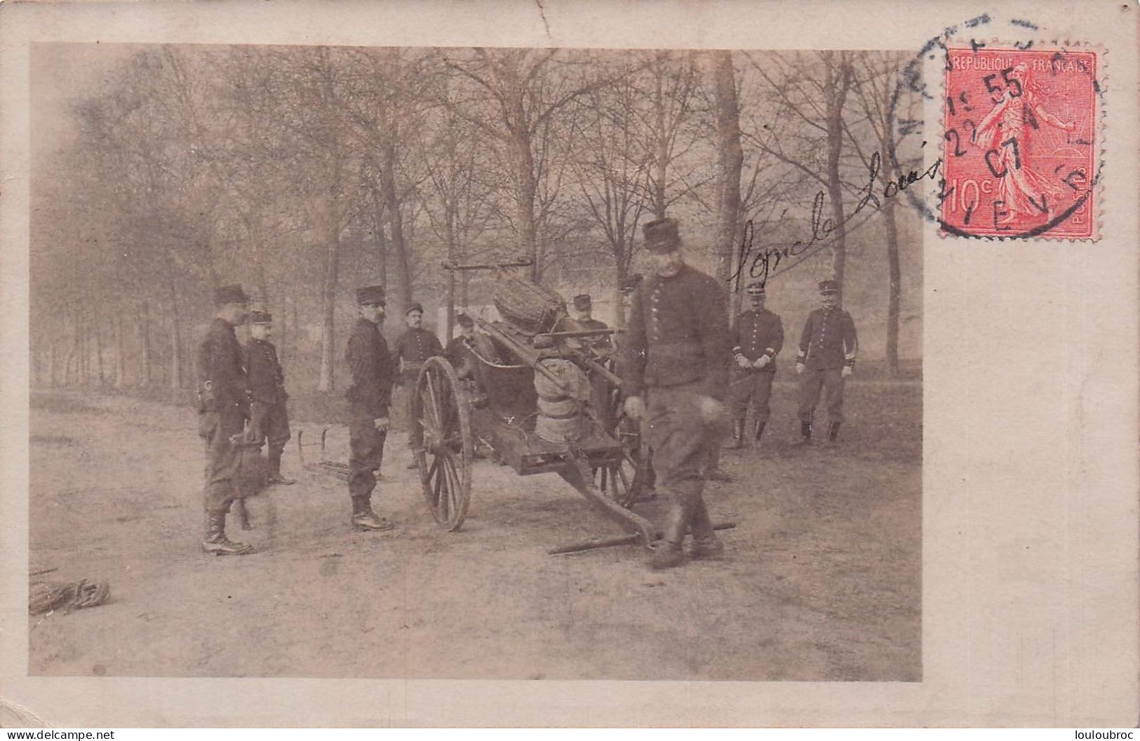 NEVERS CARTE PHOTO 1907 GROUPE DE SOLDATS AVEC MATERIEL POMPE A INCENDIE - Nevers