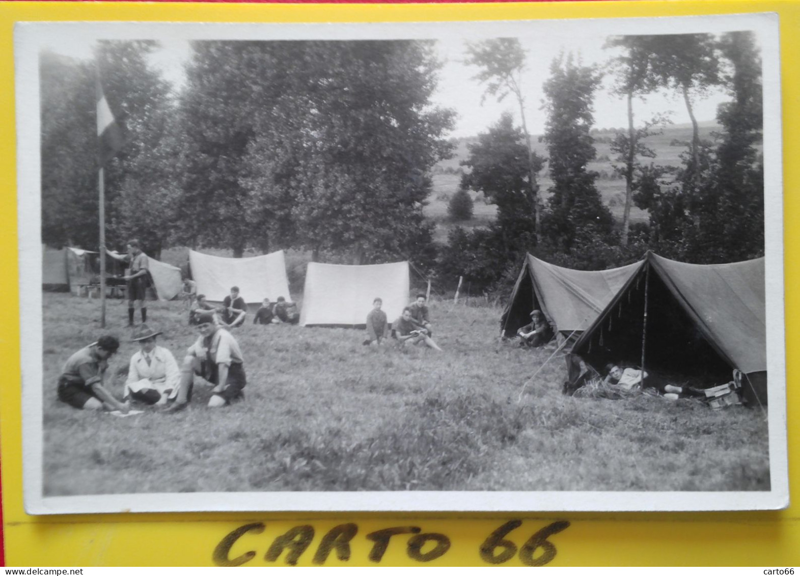 Scoutisme Scouts Le Camp Carte Postale Photo Thèmes Repos à Localiser France Levé Du Drapeau Tricolore Scout - Scouting