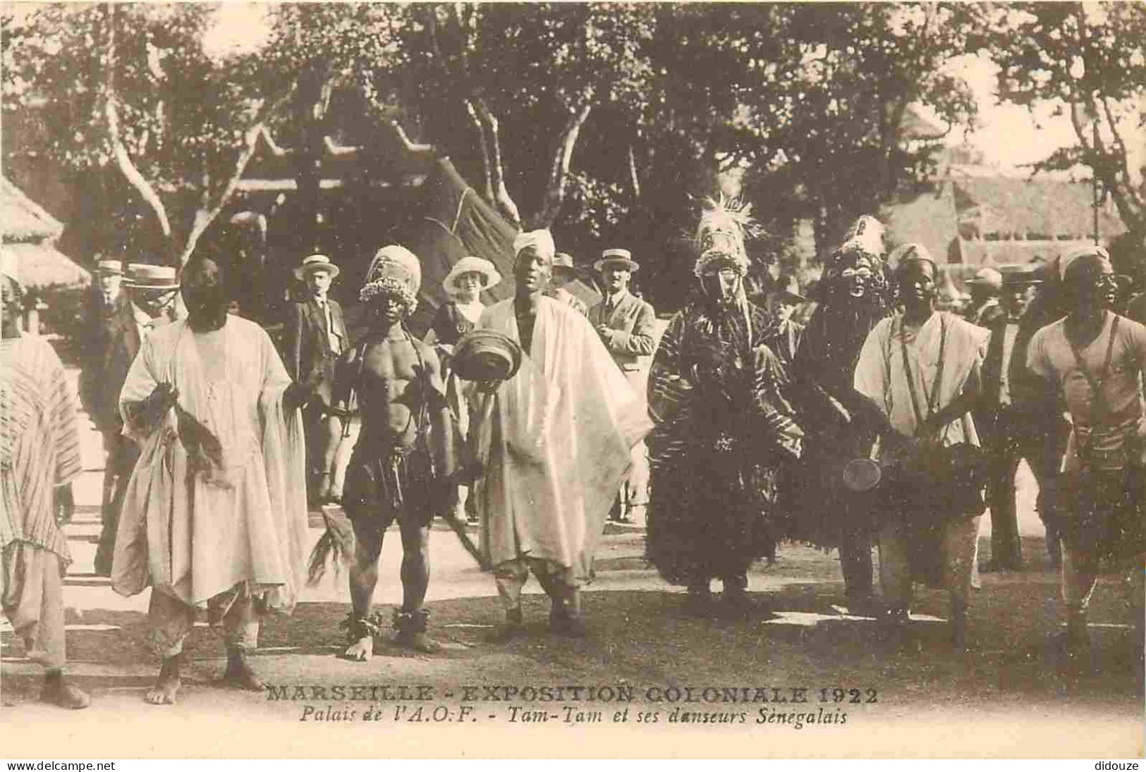 13 - Marseille - Exposition Coloniale De 1922 - Tam-Tam Et Ses Danseurs Sénégalais - Animée - Folklore - Scène Et Types  - Expositions Coloniales 1906 - 1922