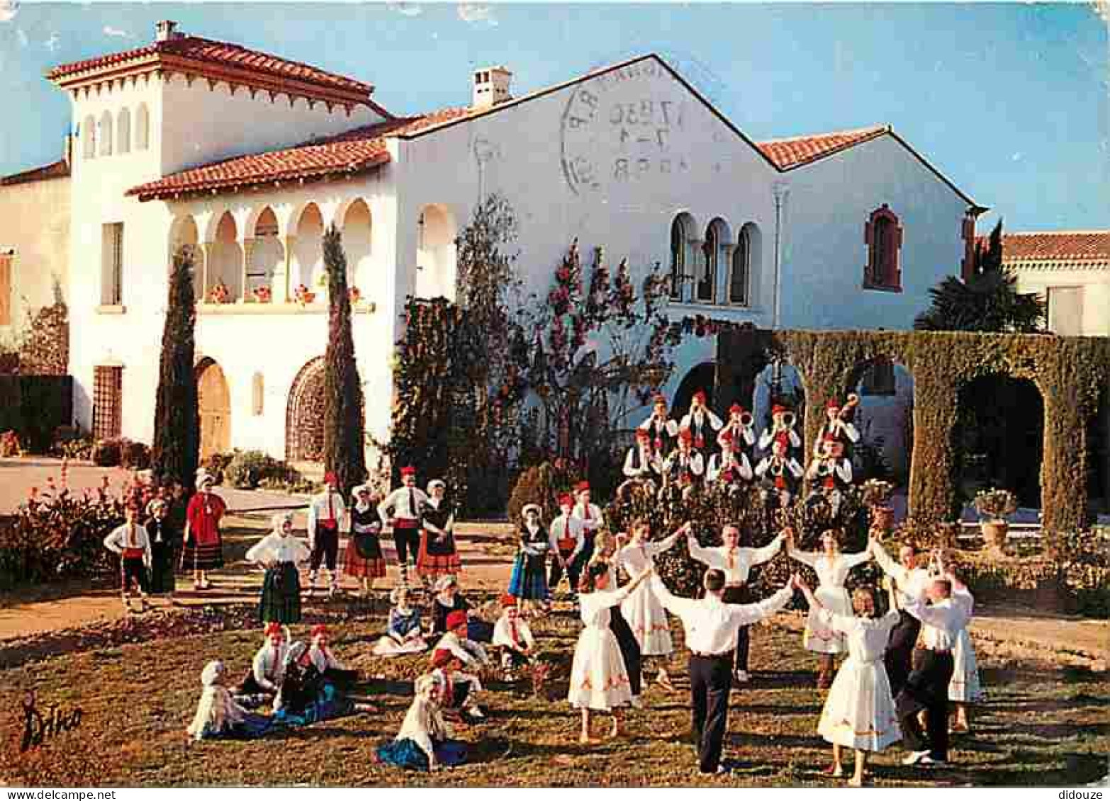 Folklore - Danses - Roussillon - Perpignan - Sardane Dans Les Jardins De Sant Vicens Avec Les Danseurs Catalunya Et Les  - Danze